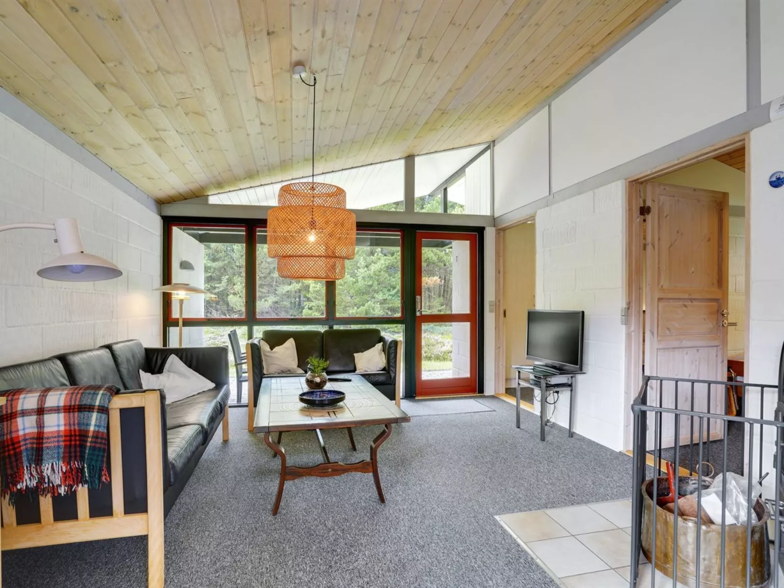 "Nila" - 750m from the sea-Inside