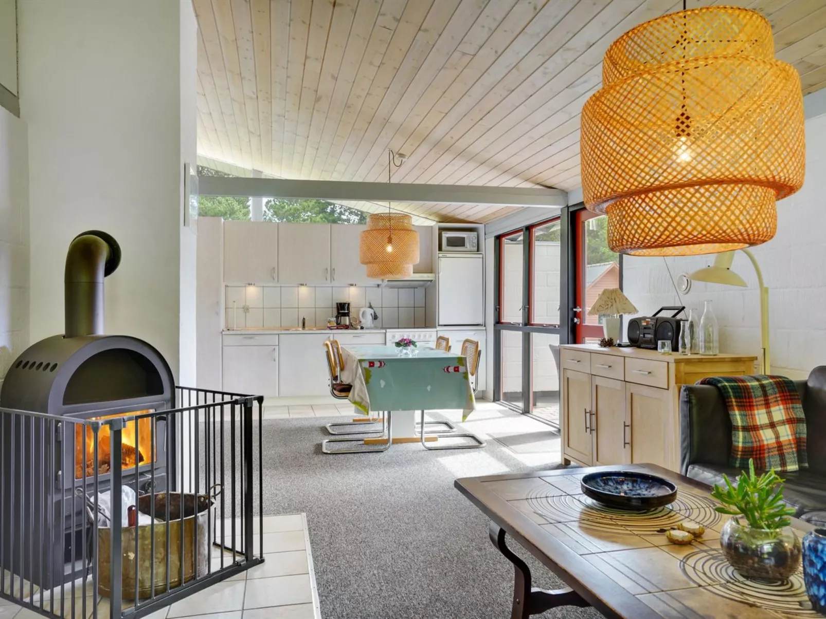 "Nila" - 750m from the sea-Inside