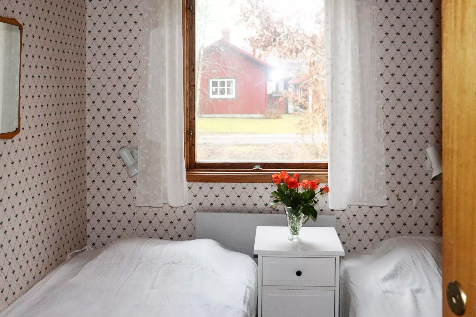 4 person holiday home in Heberg-Indoor