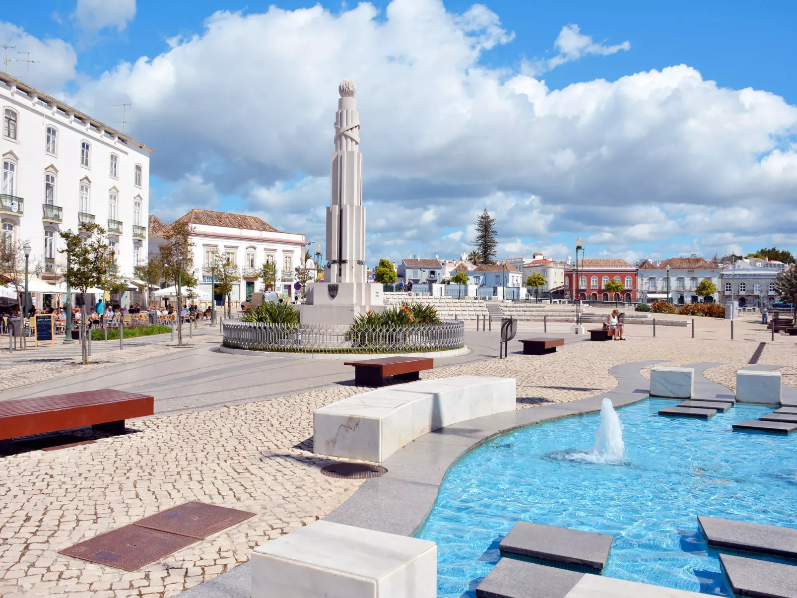 Luz Romana B2-Area