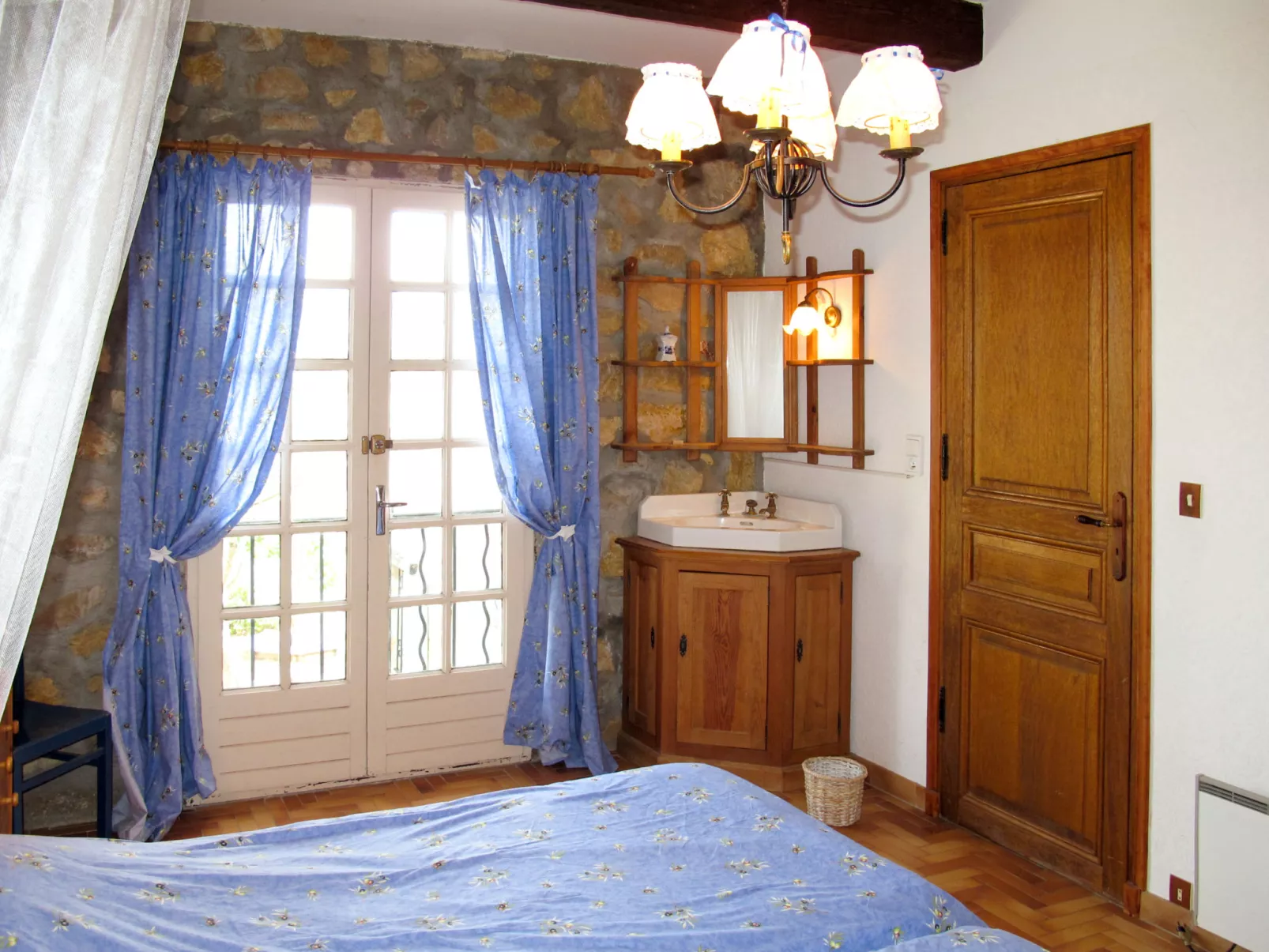 Pascaire-Inside