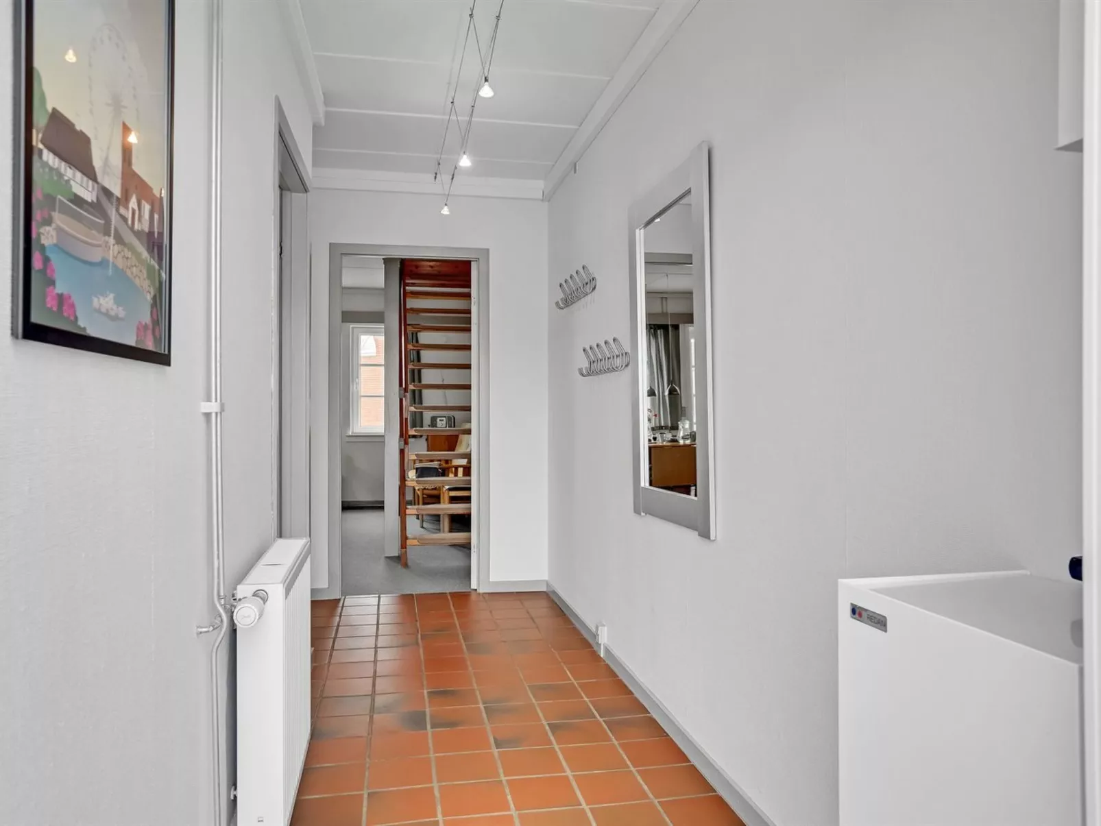 "Efraima" - 1.7km from the sea-Inside