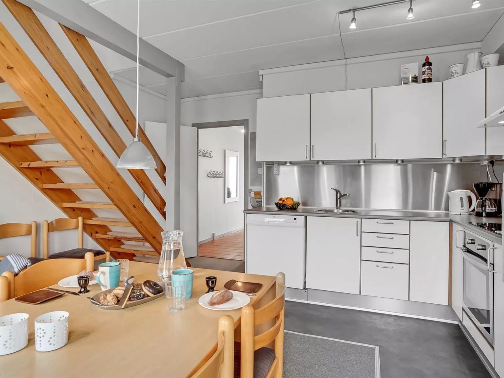 "Efraima" - 1.7km from the sea-Inside
