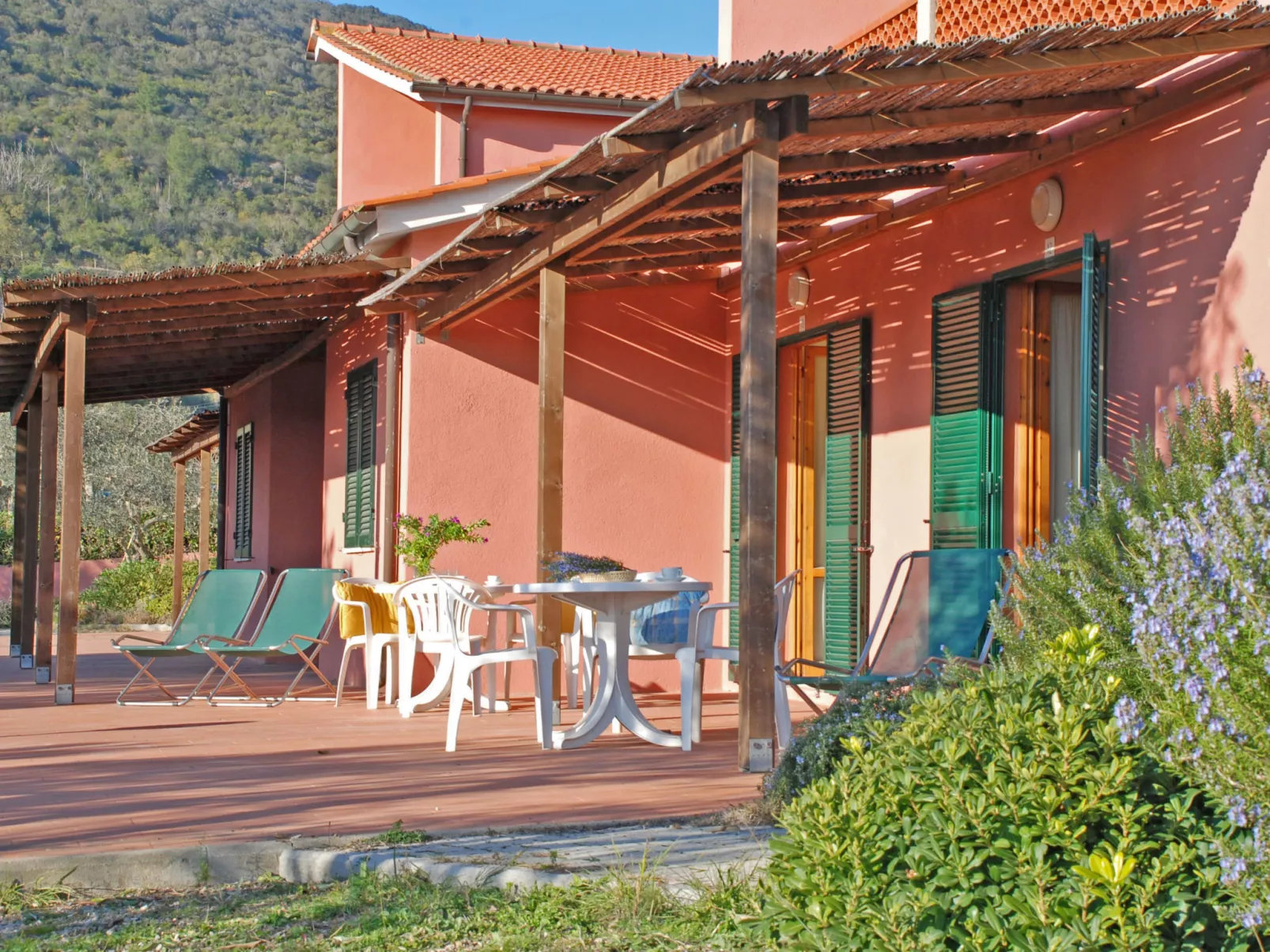 Elbamar Lacona I-Outside