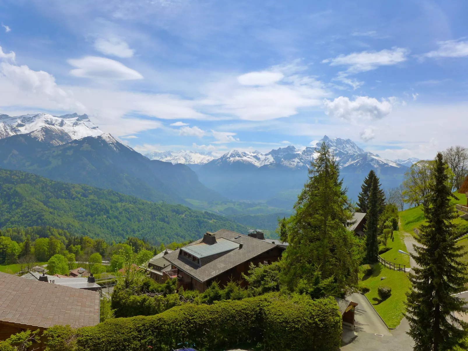 Les Aiguilles d'Argent 10-Outside