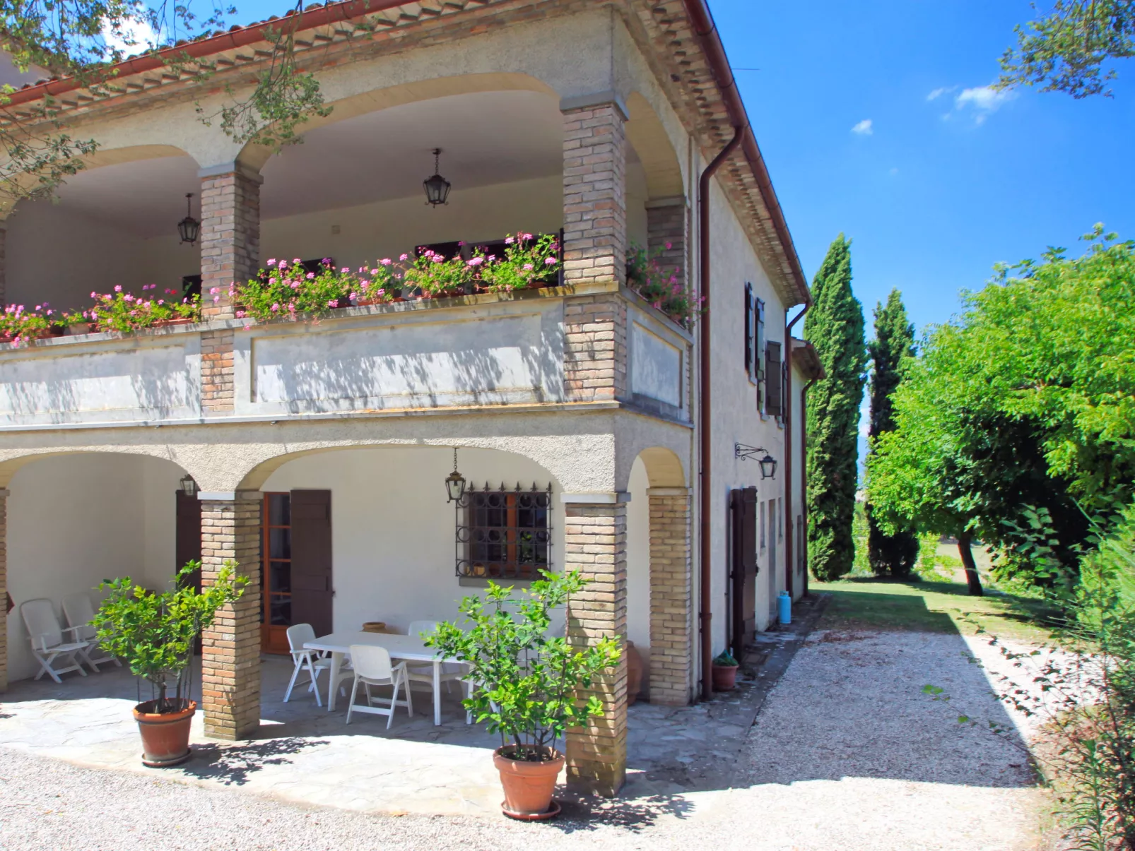 Montebello-Outside