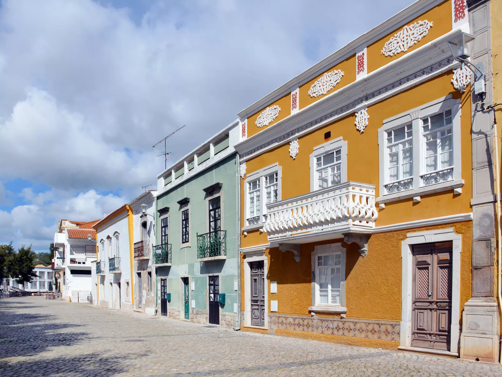Luz Romana A2-Area