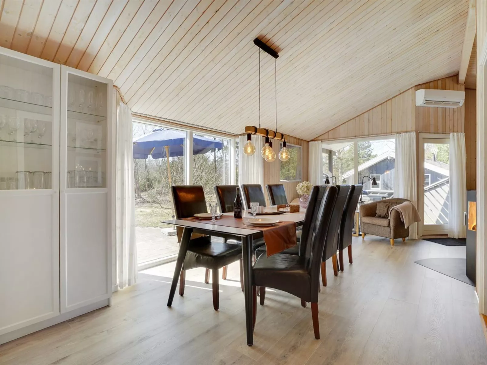 "Sighbiorn" - 950m from the sea-Inside