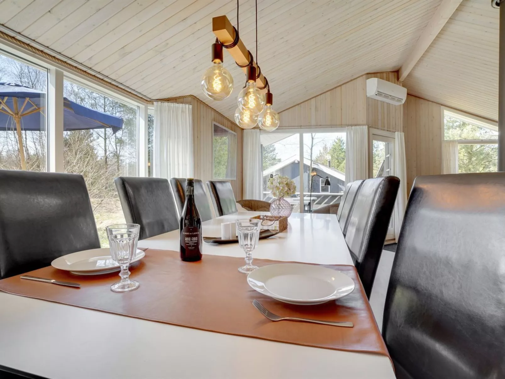 "Sighbiorn" - 950m from the sea-Inside