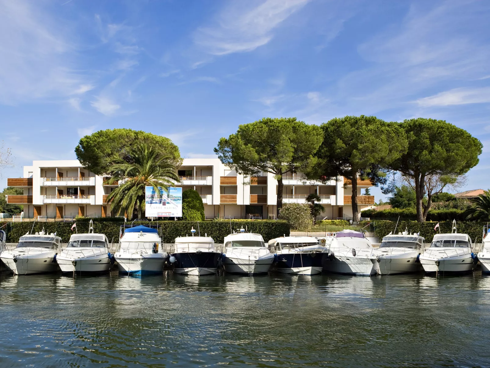Carré Marine-Dehors