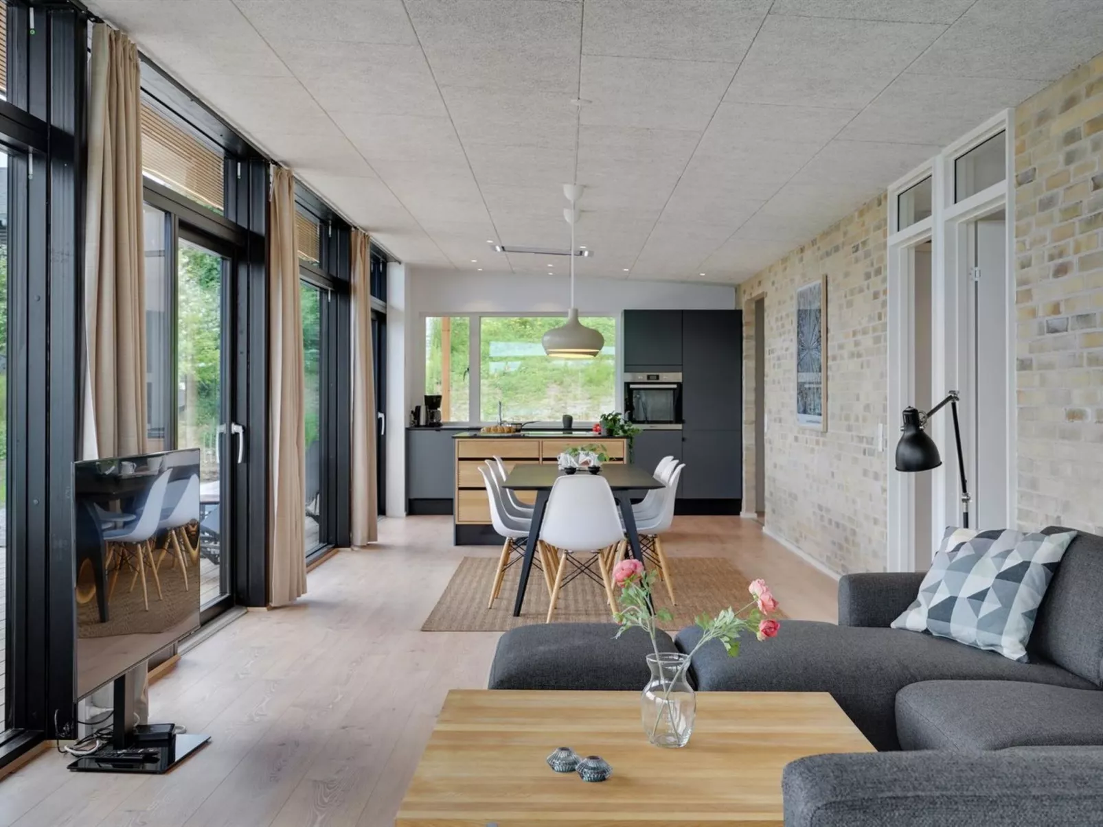 "Ahmik" - 200m from the sea-Drinnen