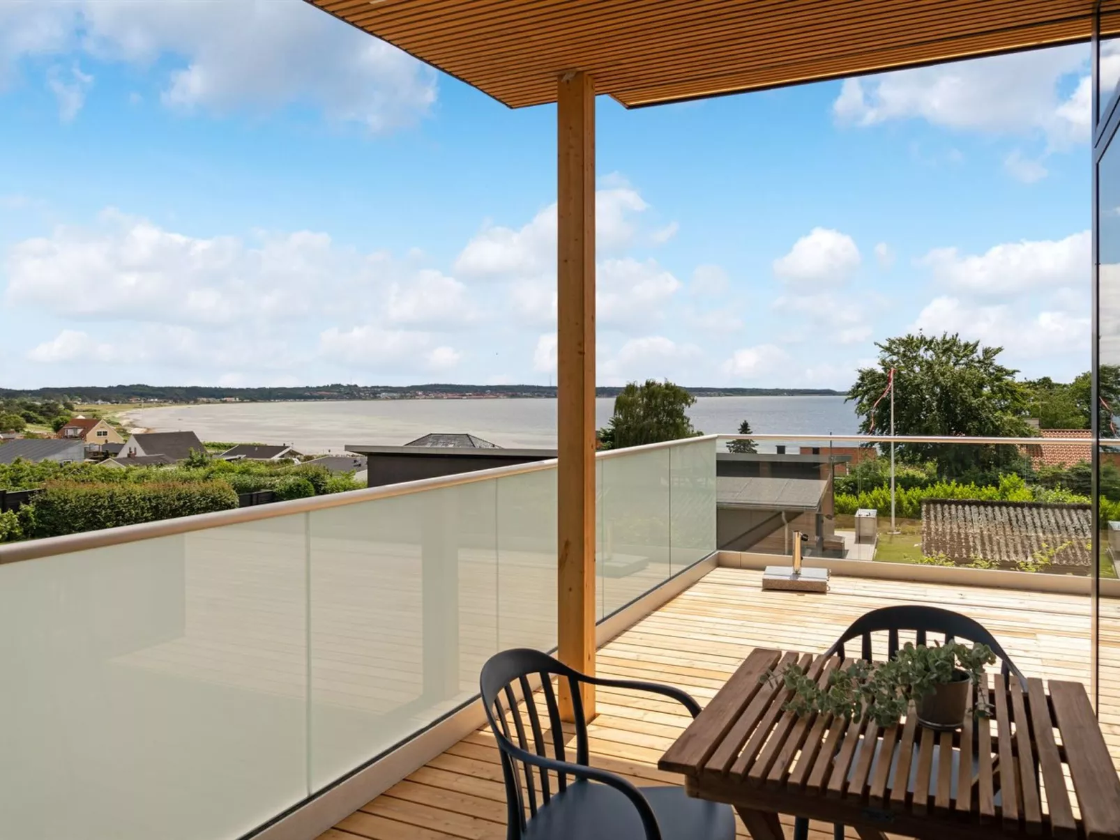 "Ahmik" - 200m from the sea-Draußen