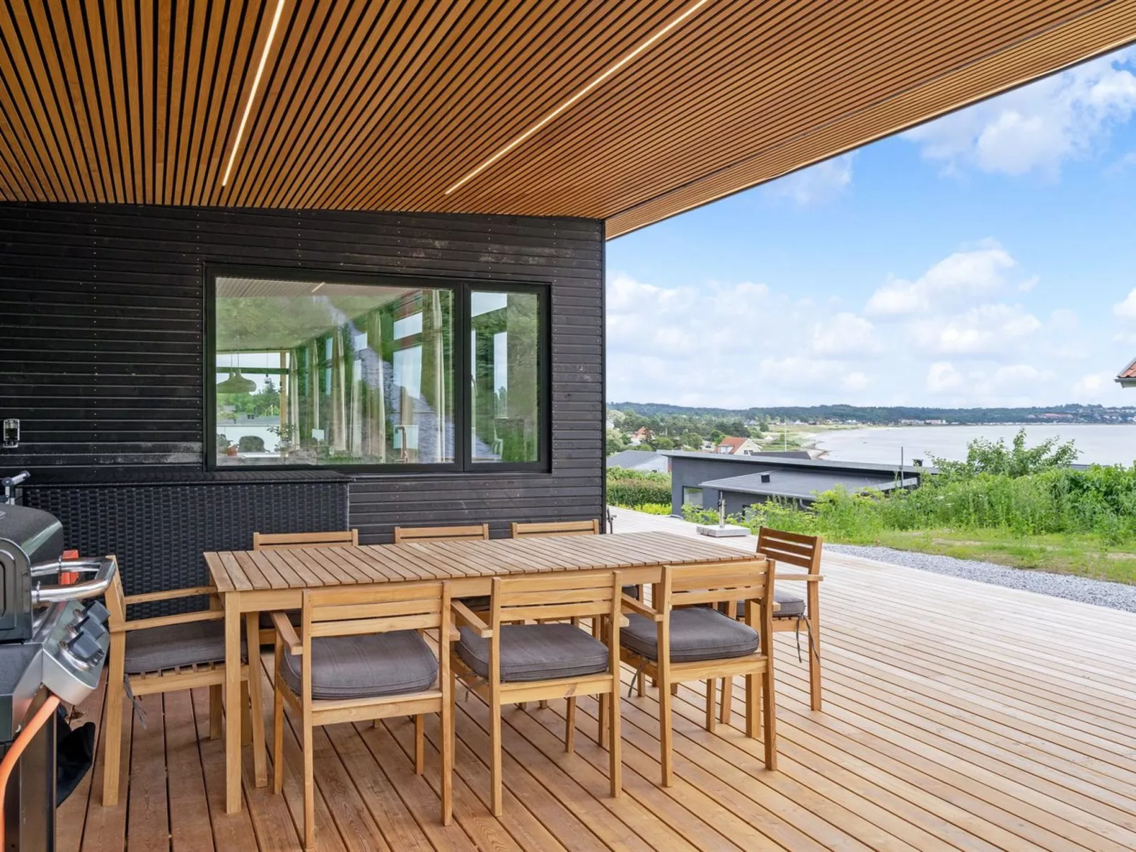"Ahmik" - 200m from the sea-Draußen