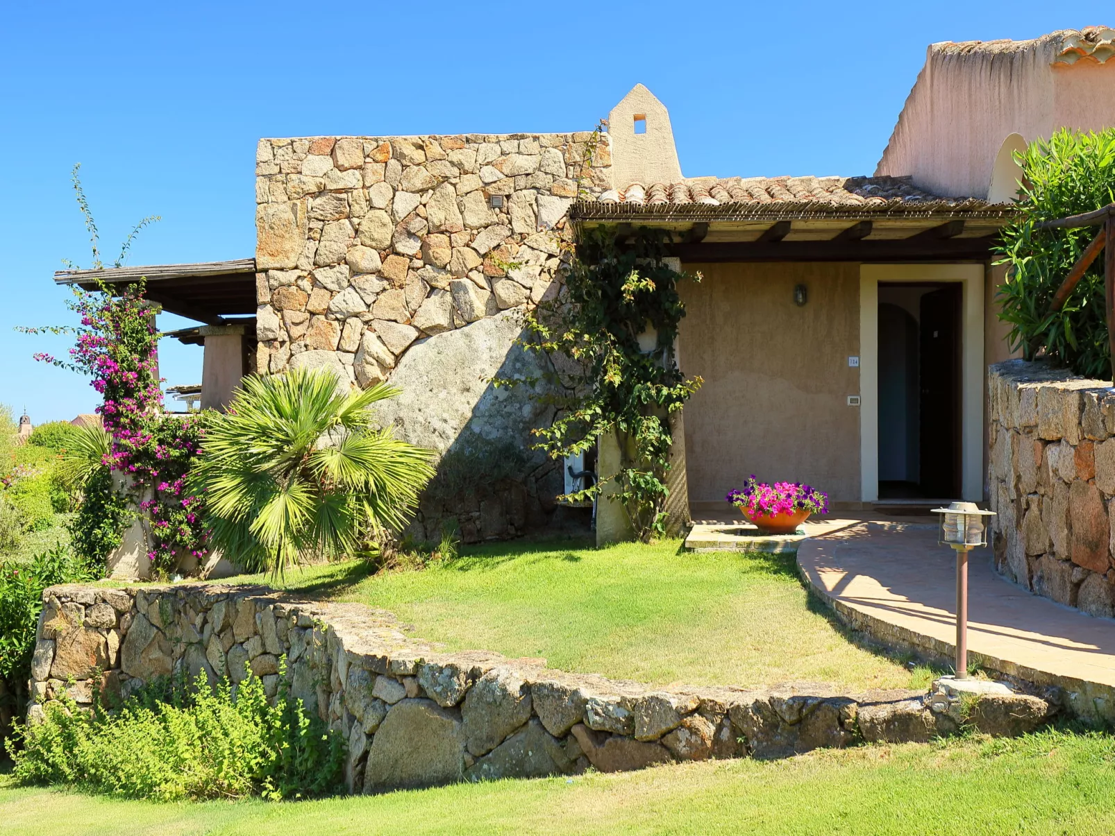 Dalia 14 - Vista Village-Outside