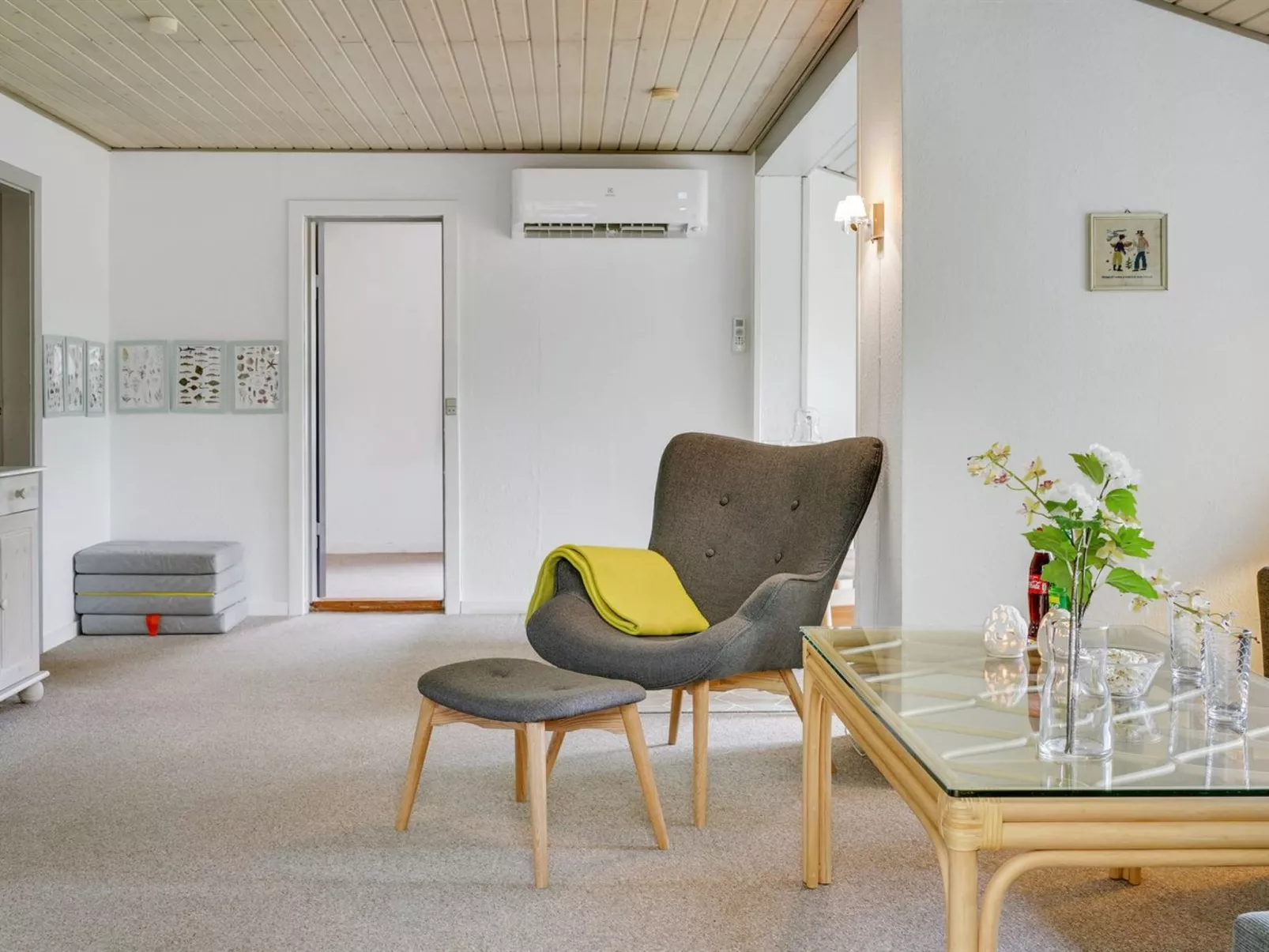 "Erikgine" - 170m from the sea-Inside
