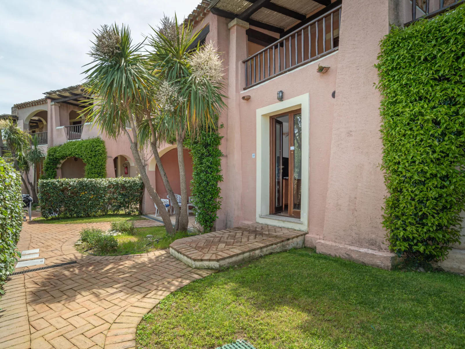 Dalia 20 - Vista Village-Outside