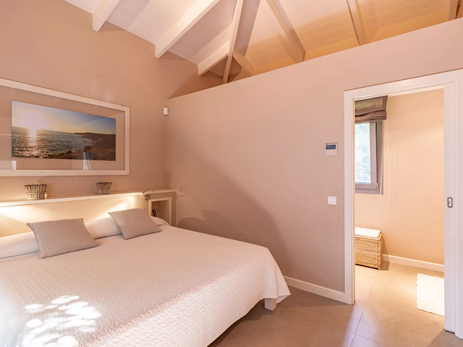 Villa Lavezzi-Inside