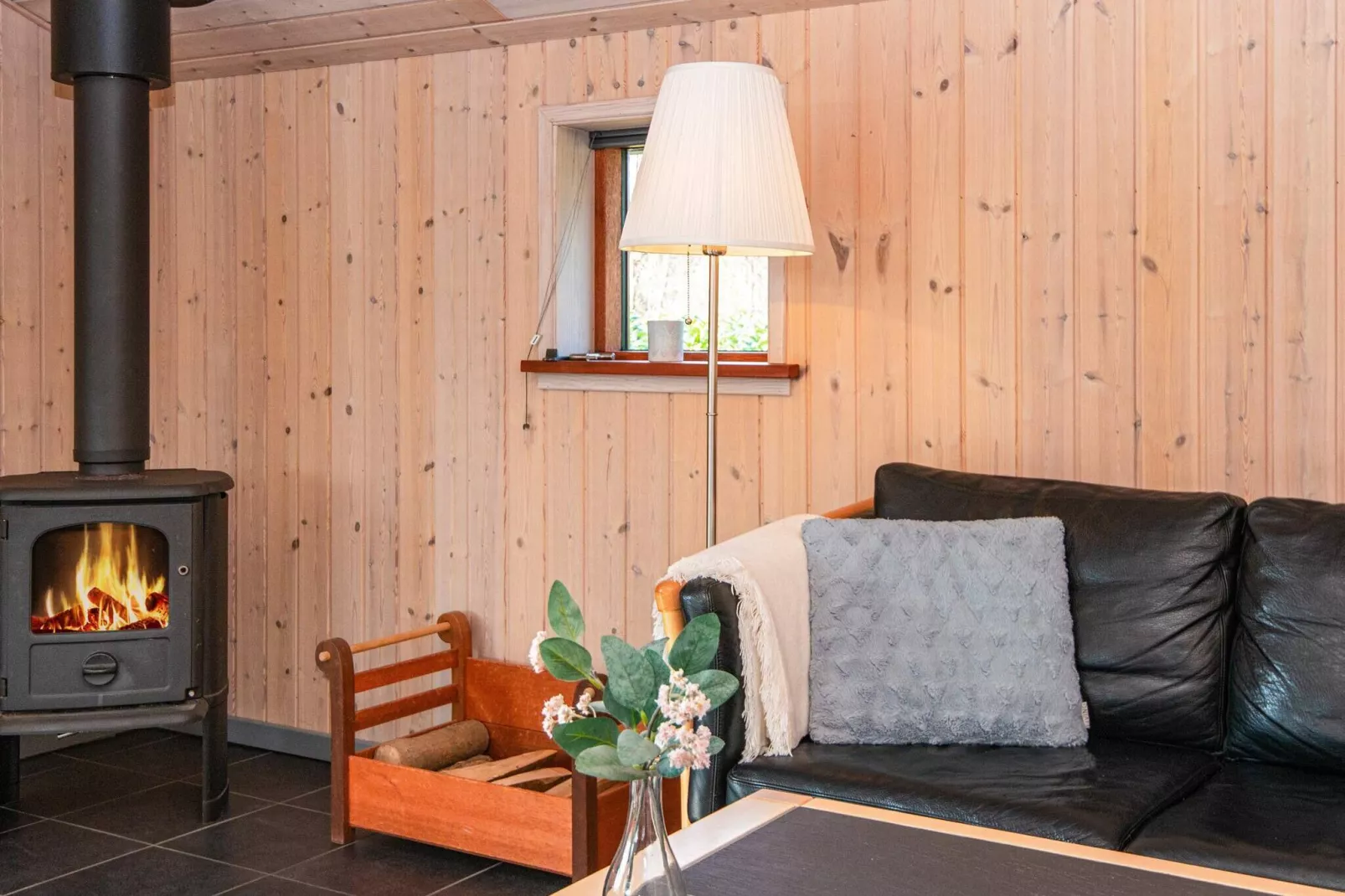 8 person holiday home in Juelsminde-Indoor