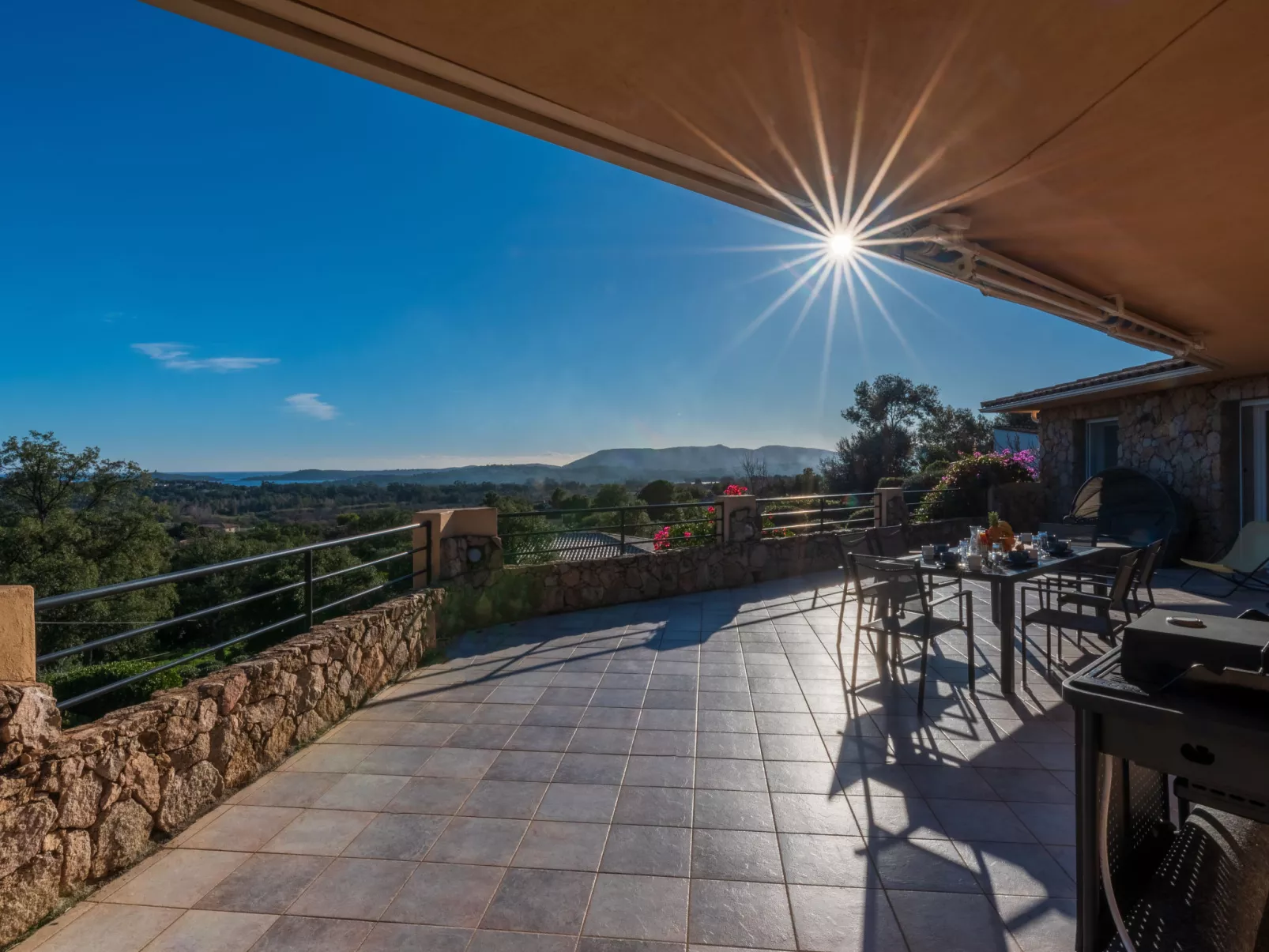 Villa Sognu-Outside