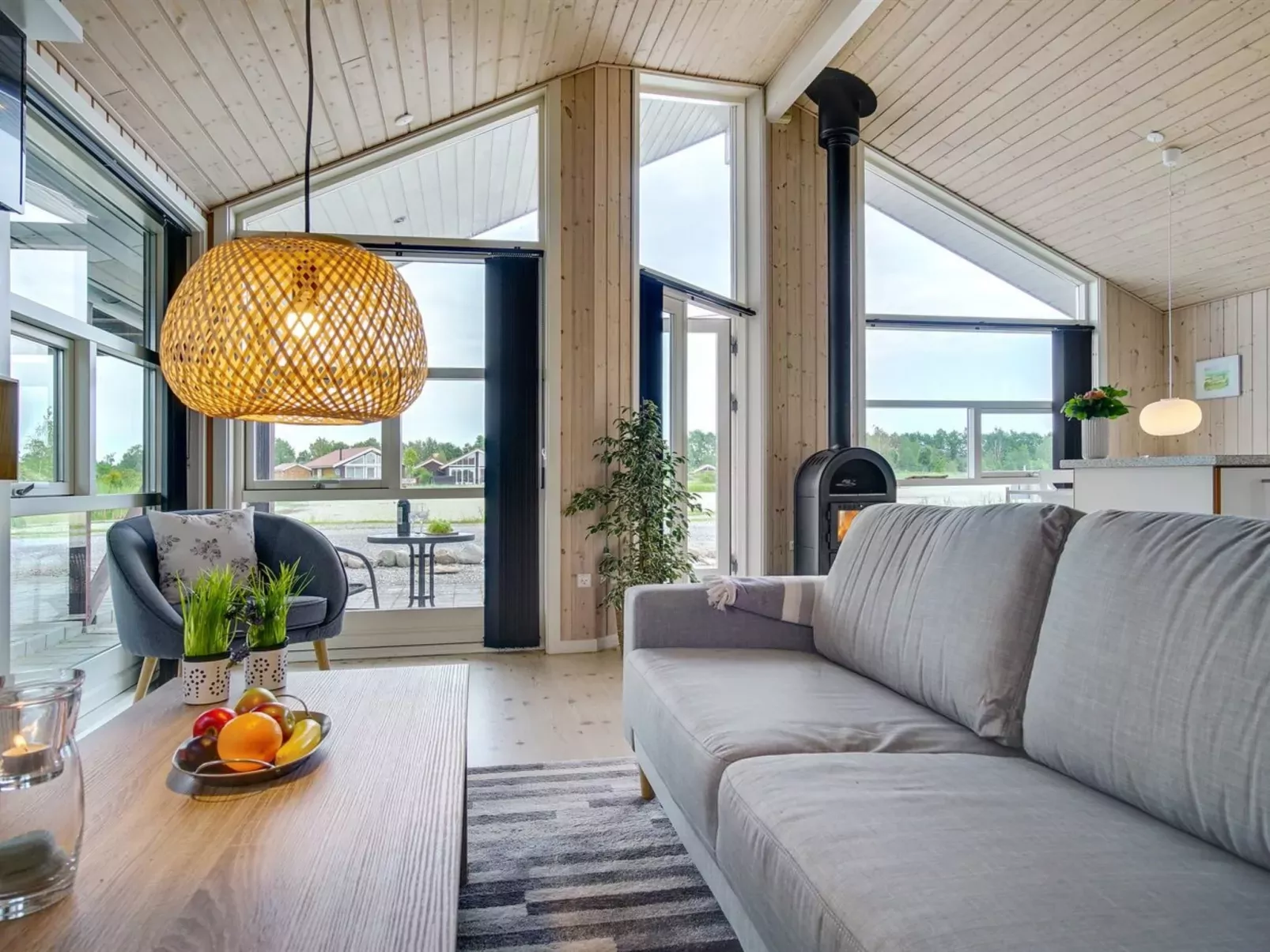 "Yalene" - 1.2km from the sea-Inside