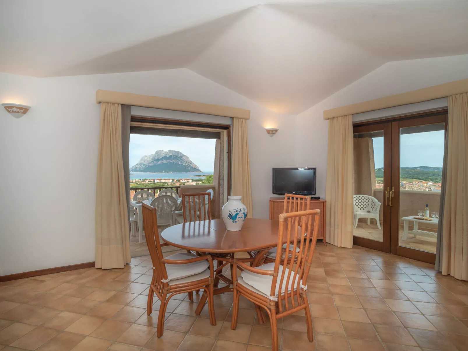 Acacia 1 - Vista Village-Inside