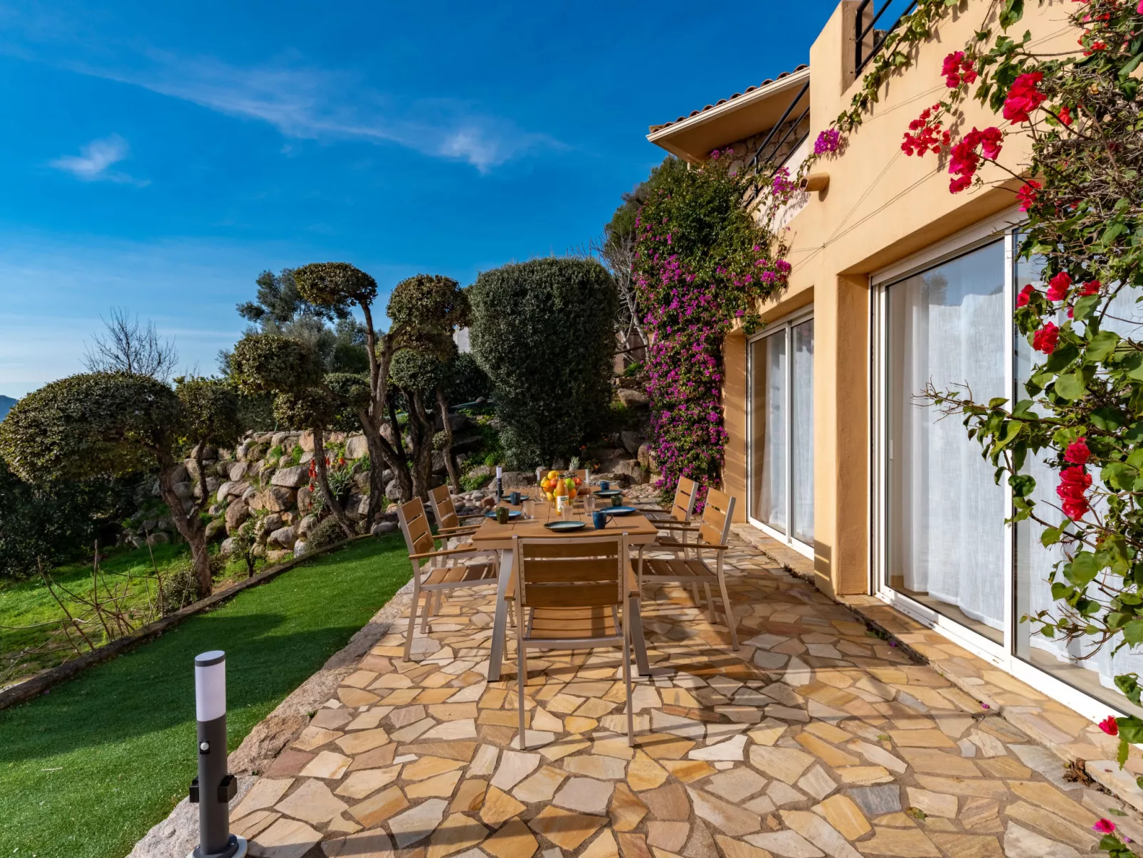 Villa Sognu-Outside