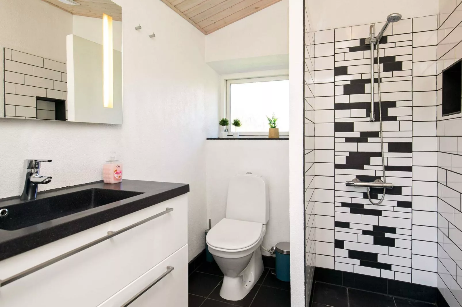 4 person holiday home in Oksbøl-Indoor