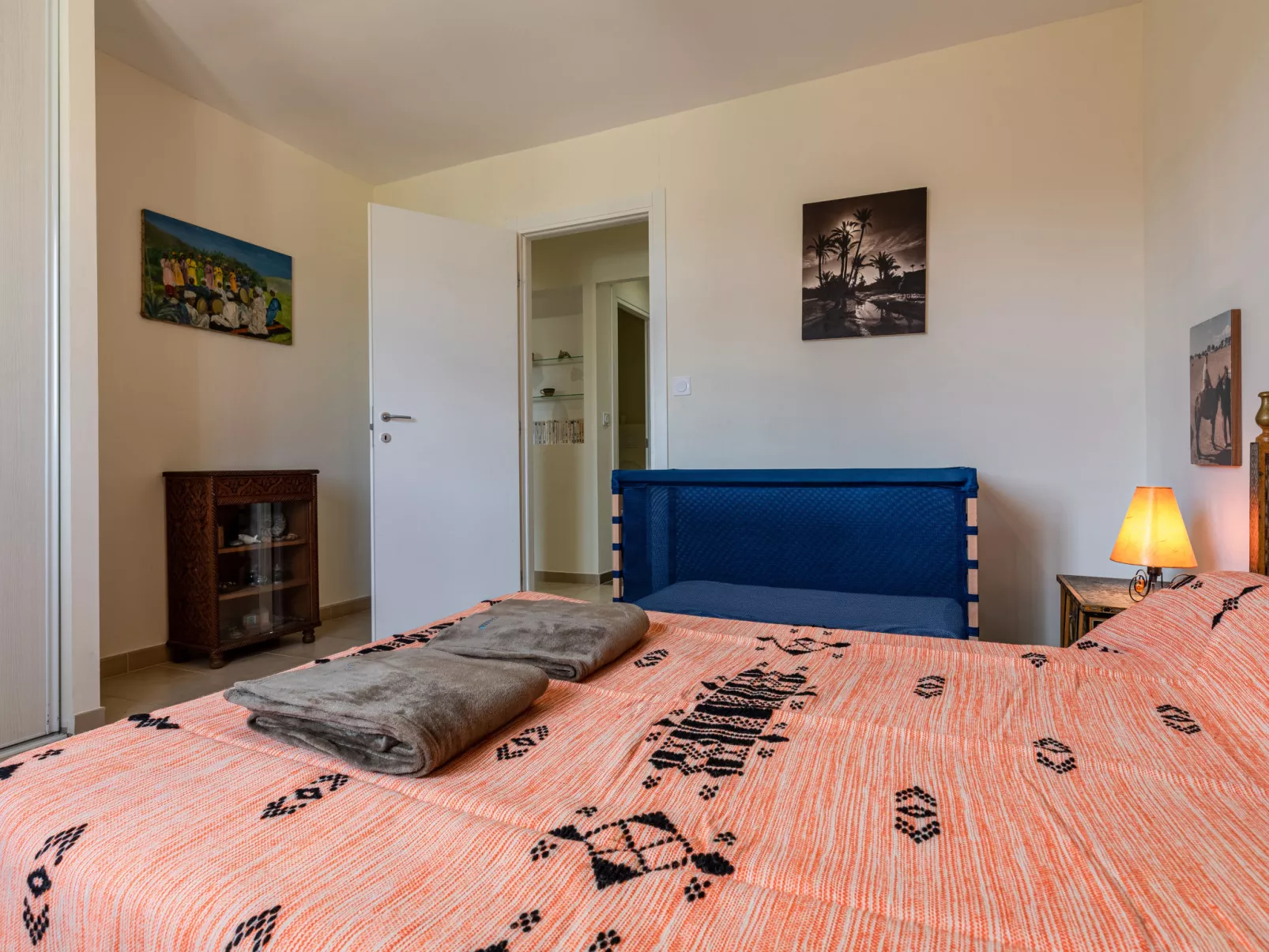 Agula Marina-Inside
