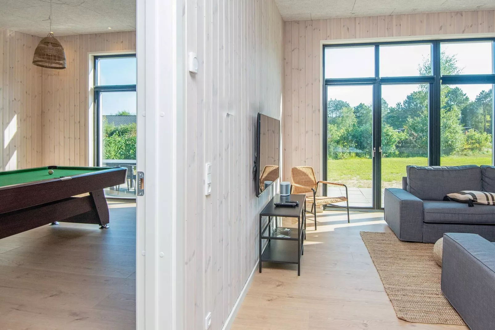 16 person holiday home in Glesborg-Indoor