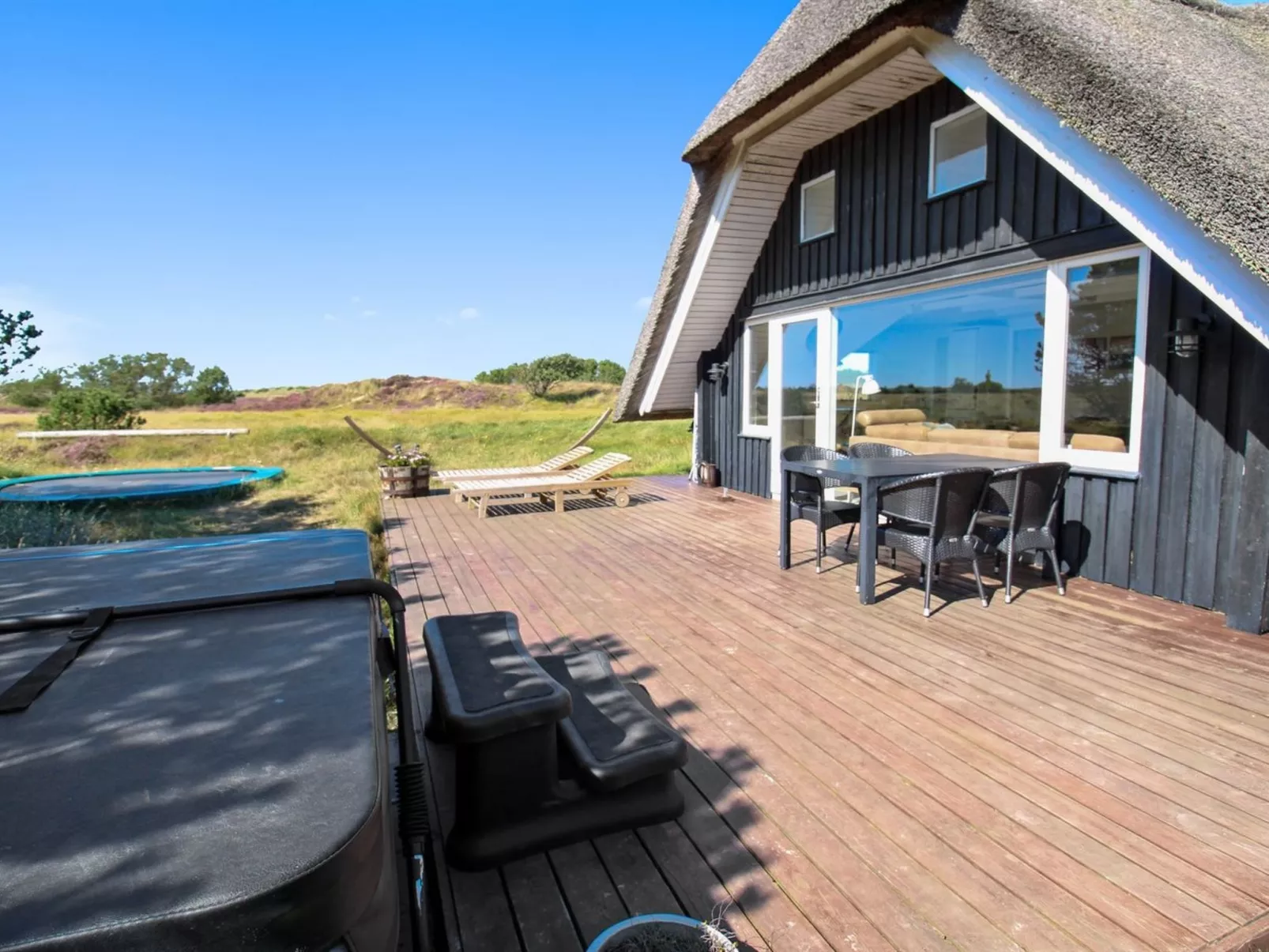 "Edvi" - 1.6km from the sea-Inside