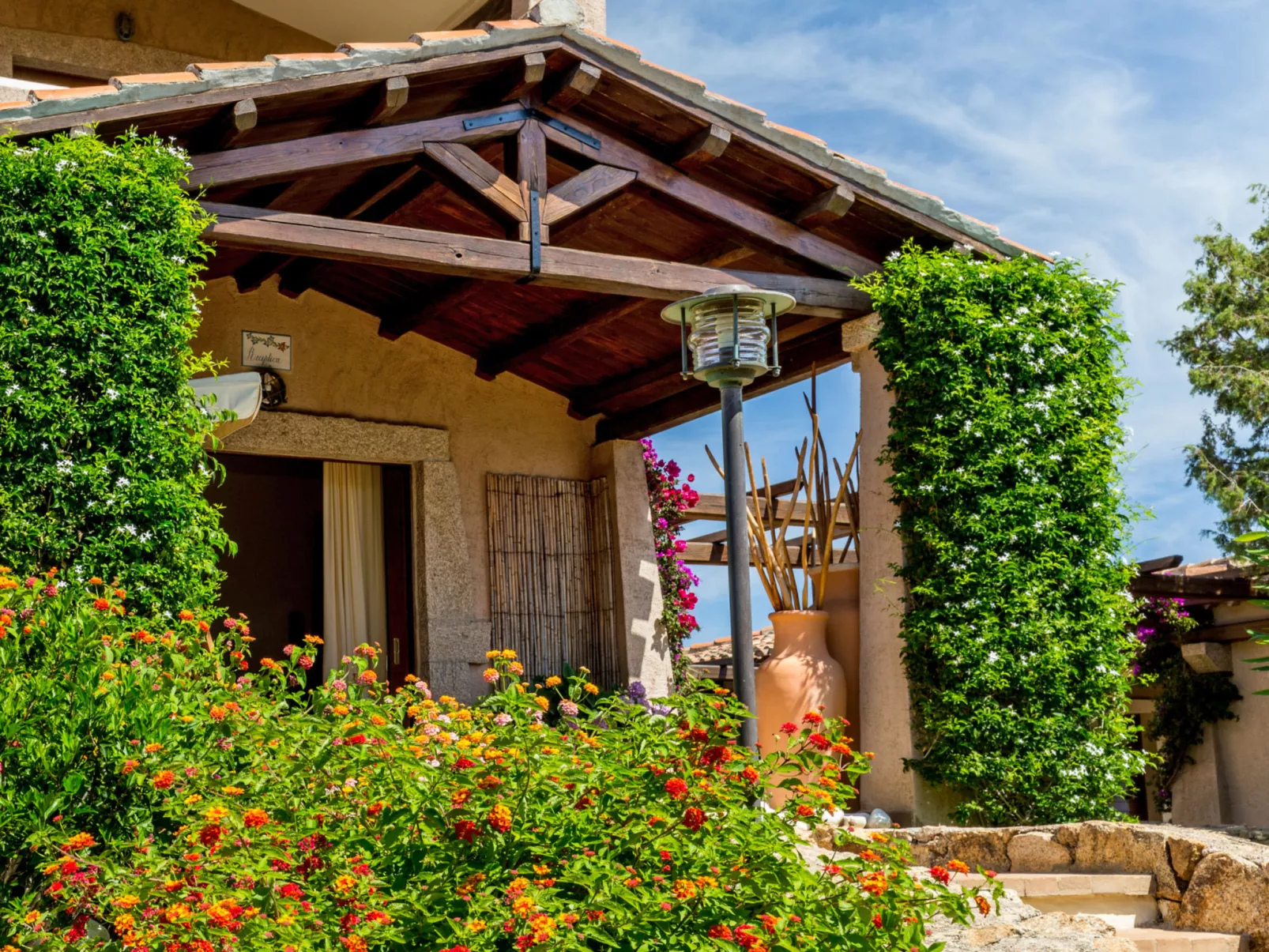 Acacia 4 - Vista Village-Outside