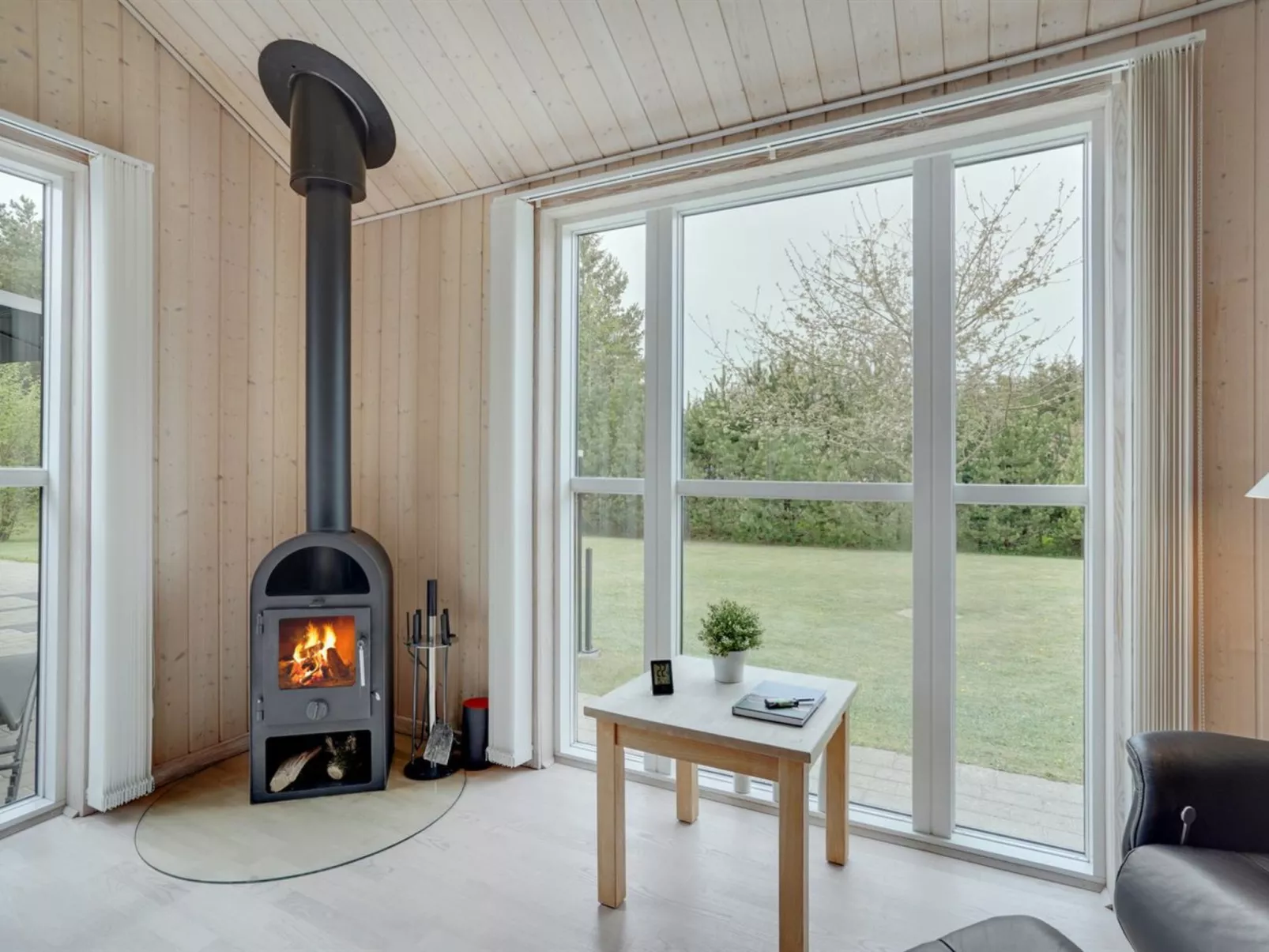 "Henriete" - 3.5km from the sea-Inside