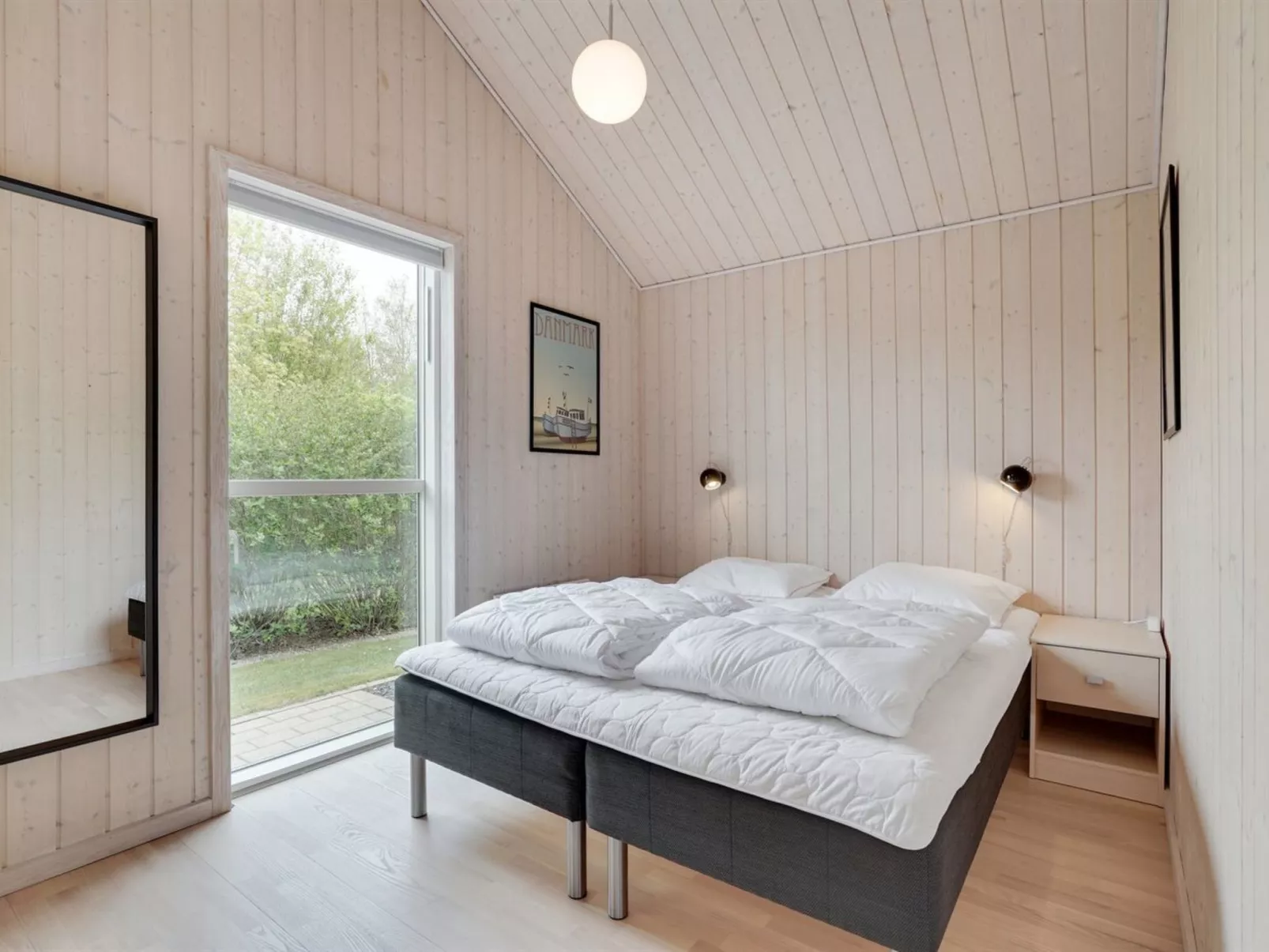 "Henriete" - 3.5km from the sea-Inside