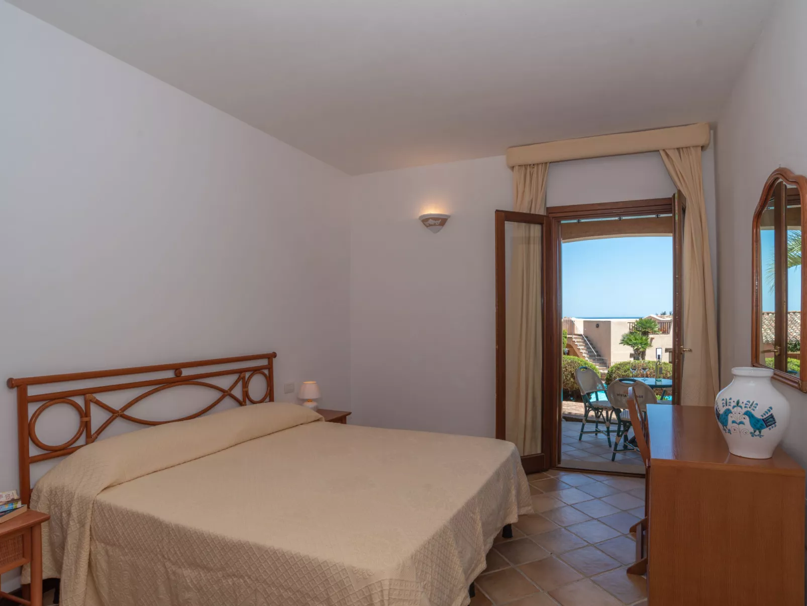 Corbezzolo 10 - Vista Village-Drinnen