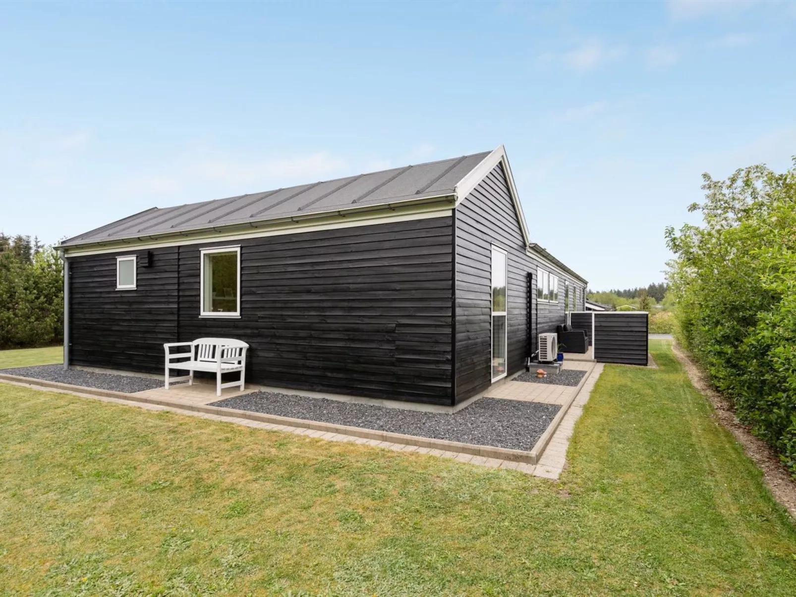 "Henriete" - 3.5km from the sea-Outside