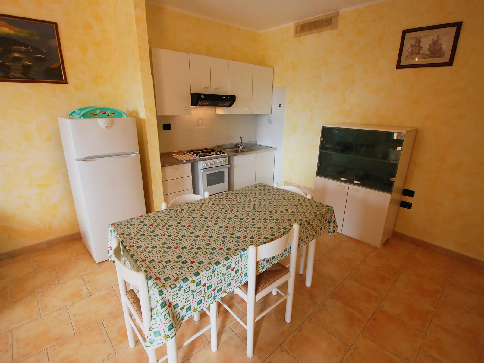 Is Murtas-Inside