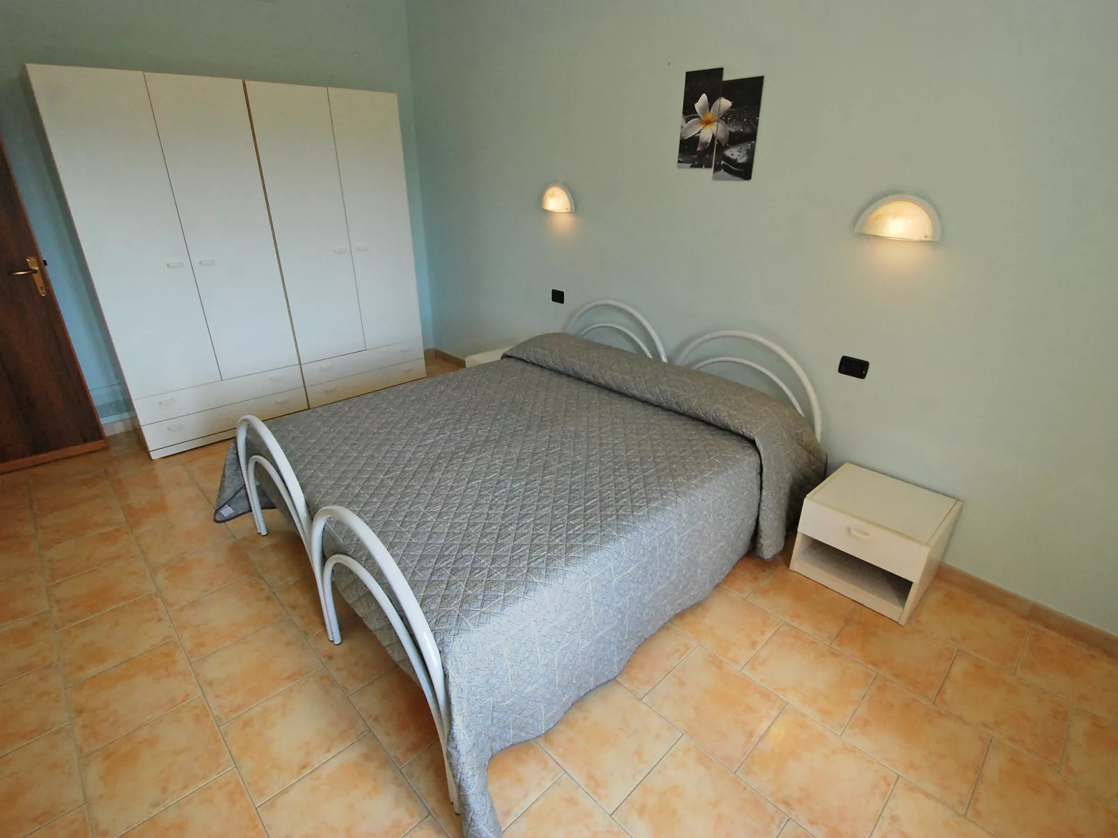 Is Murtas-Inside