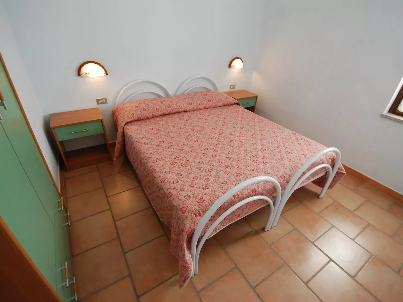 Is Murtas-Inside