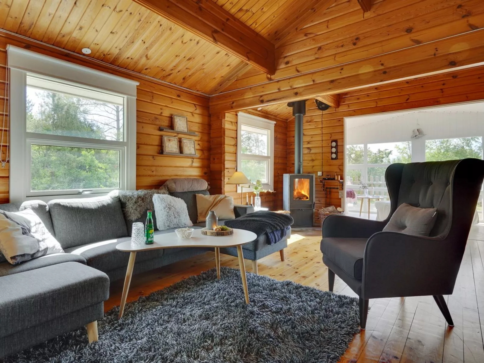 "Nahima" - 350m from the sea-Inside