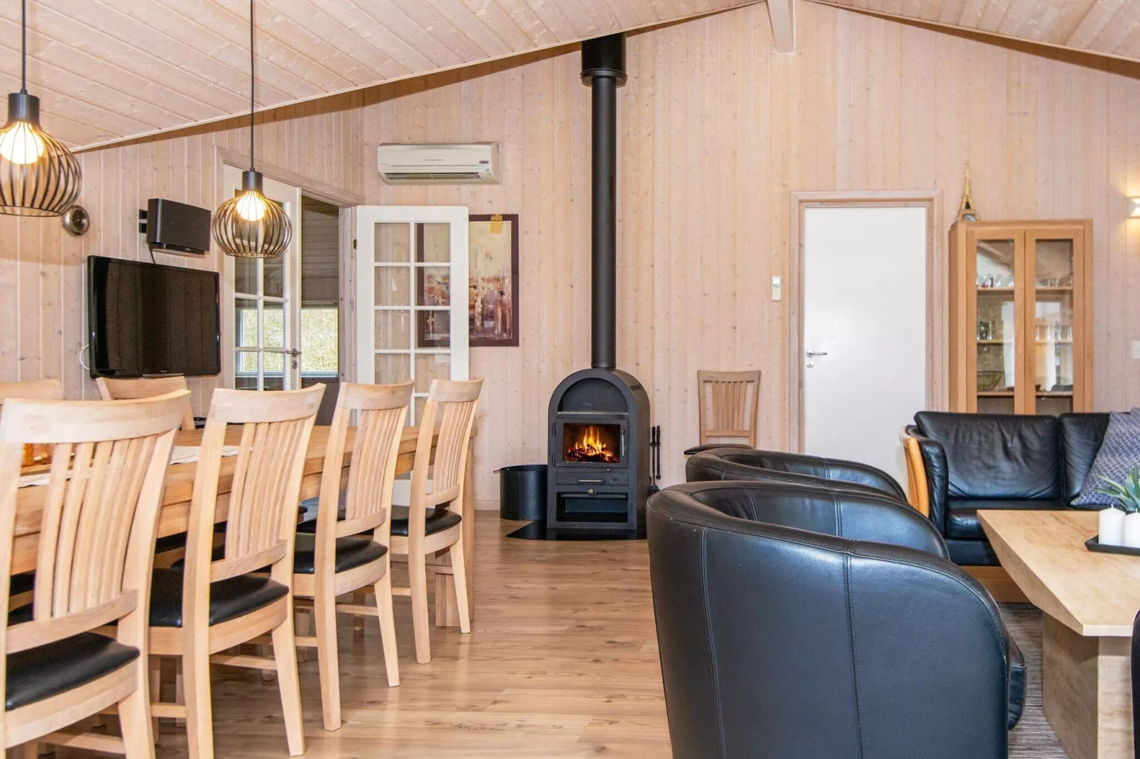 12 person holiday home in Ebeltoft-Indoor