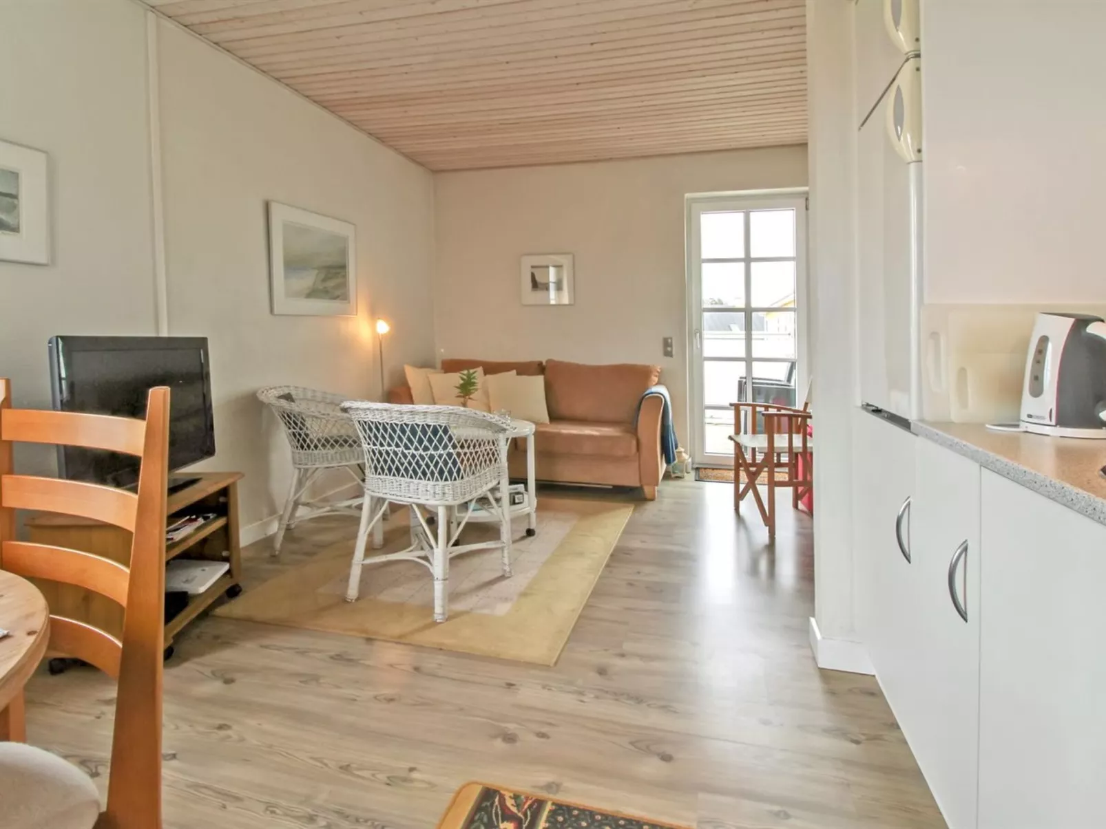 "Jördis" - 150m from the sea-Inside