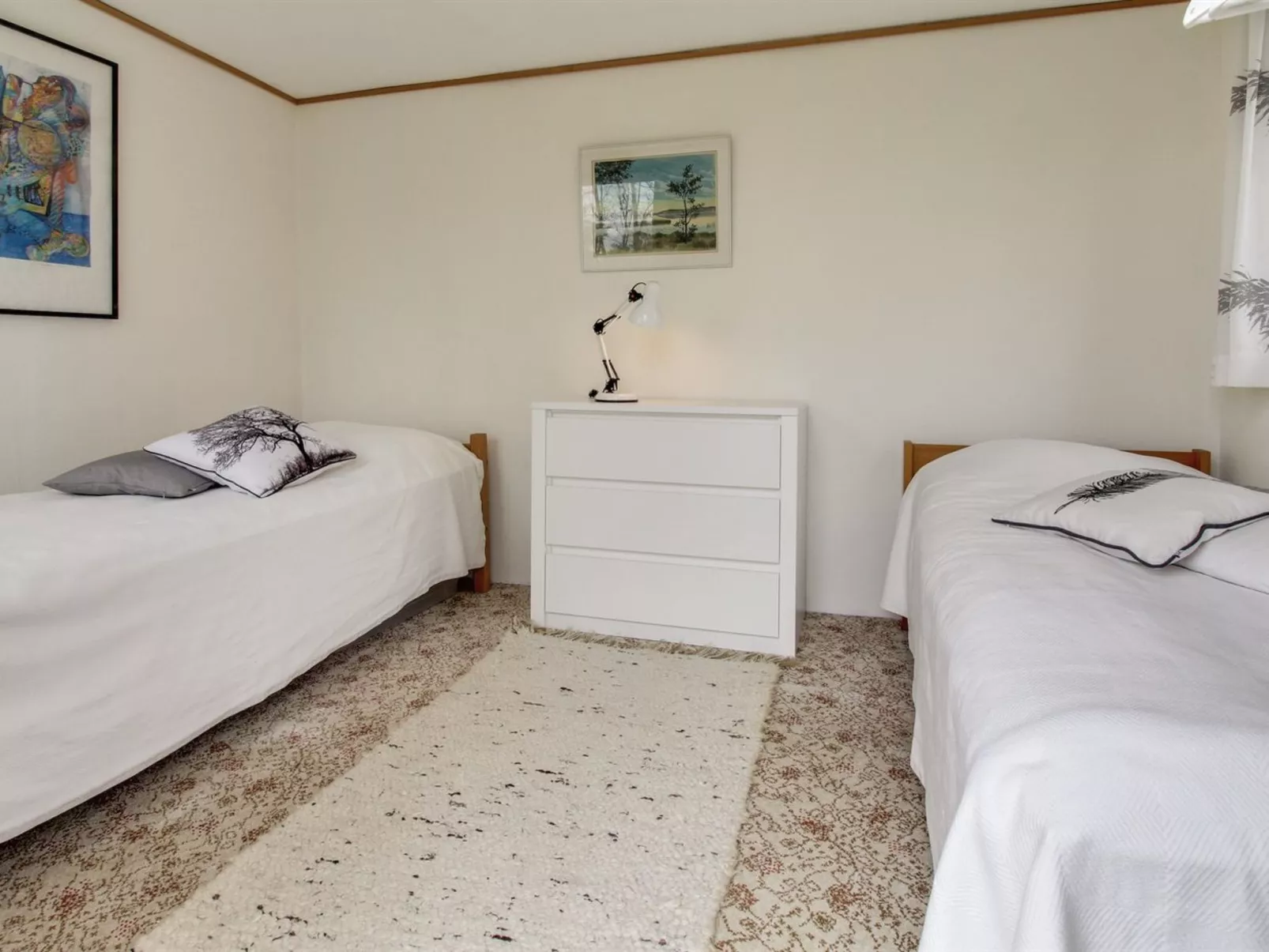 "Guthbrand" - 900m from the sea-Inside