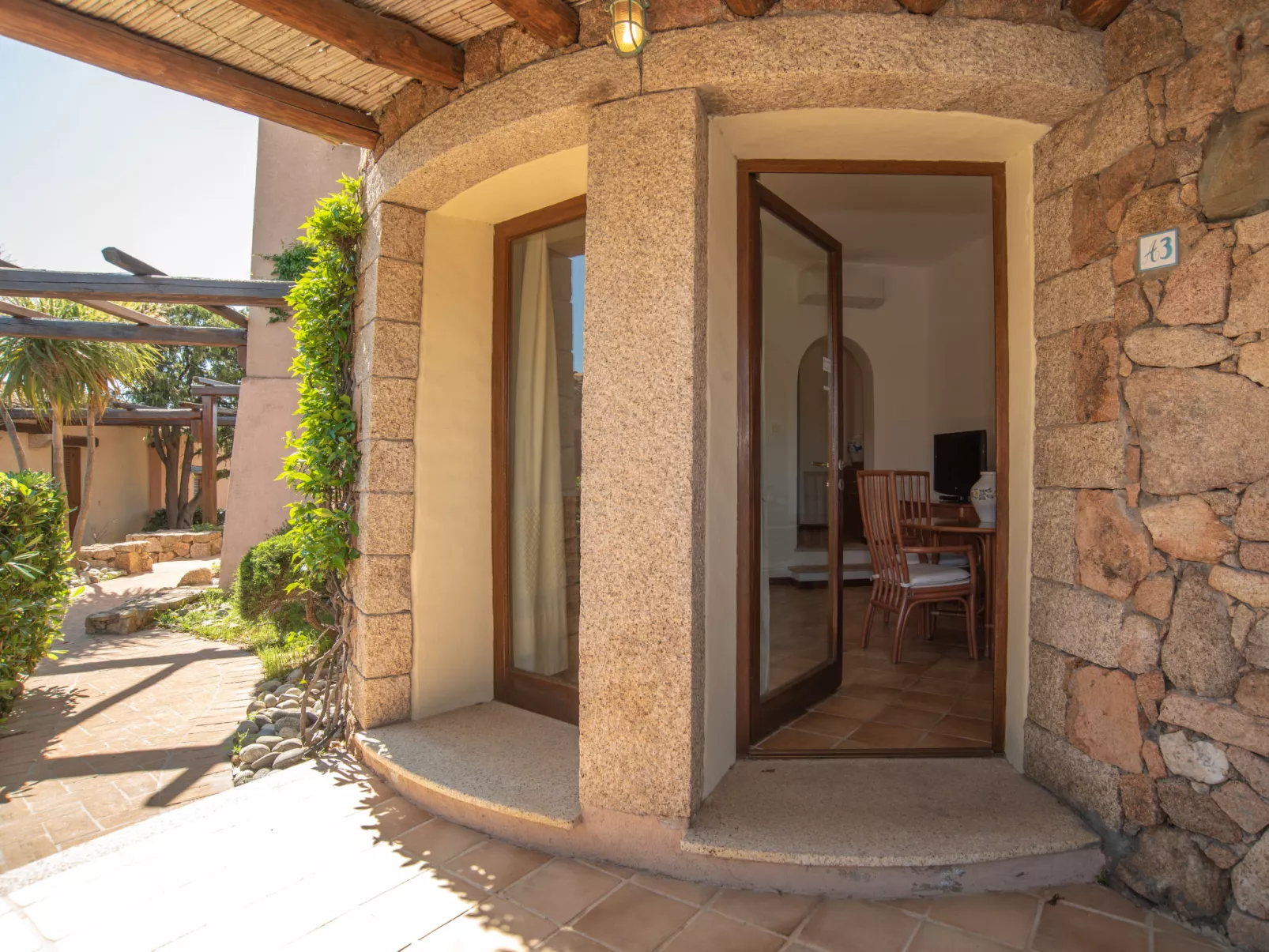 Acacia 3 - Vista Village-Outside