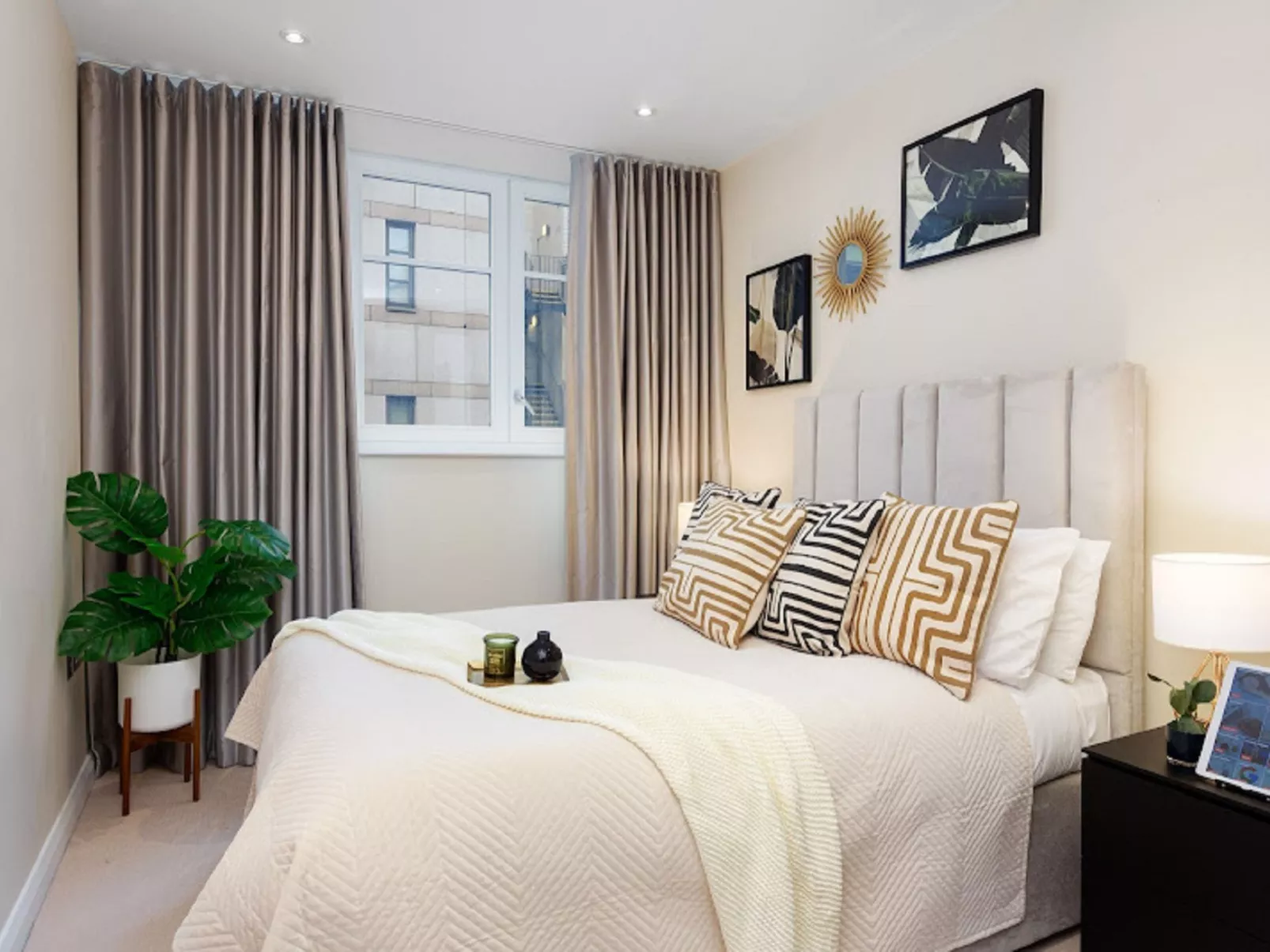 Chancery Lane, Central London-Inside