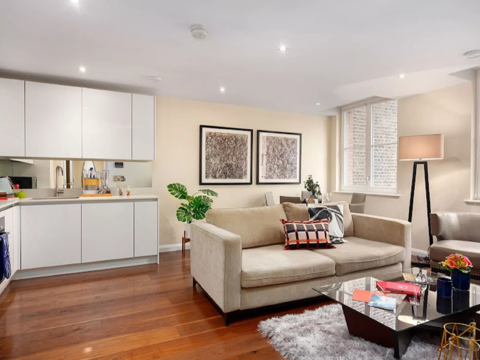 Chancery Lane, Central London-Inside