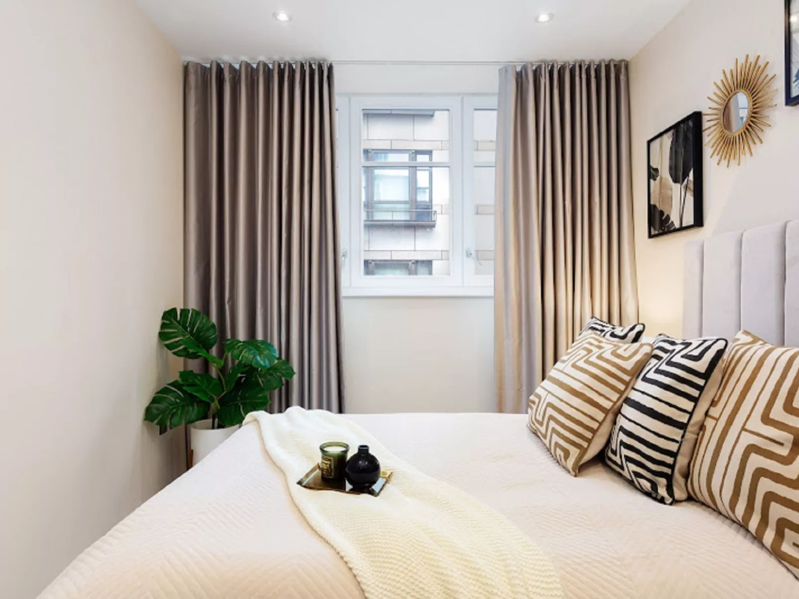 Chancery Lane, Central London-Inside