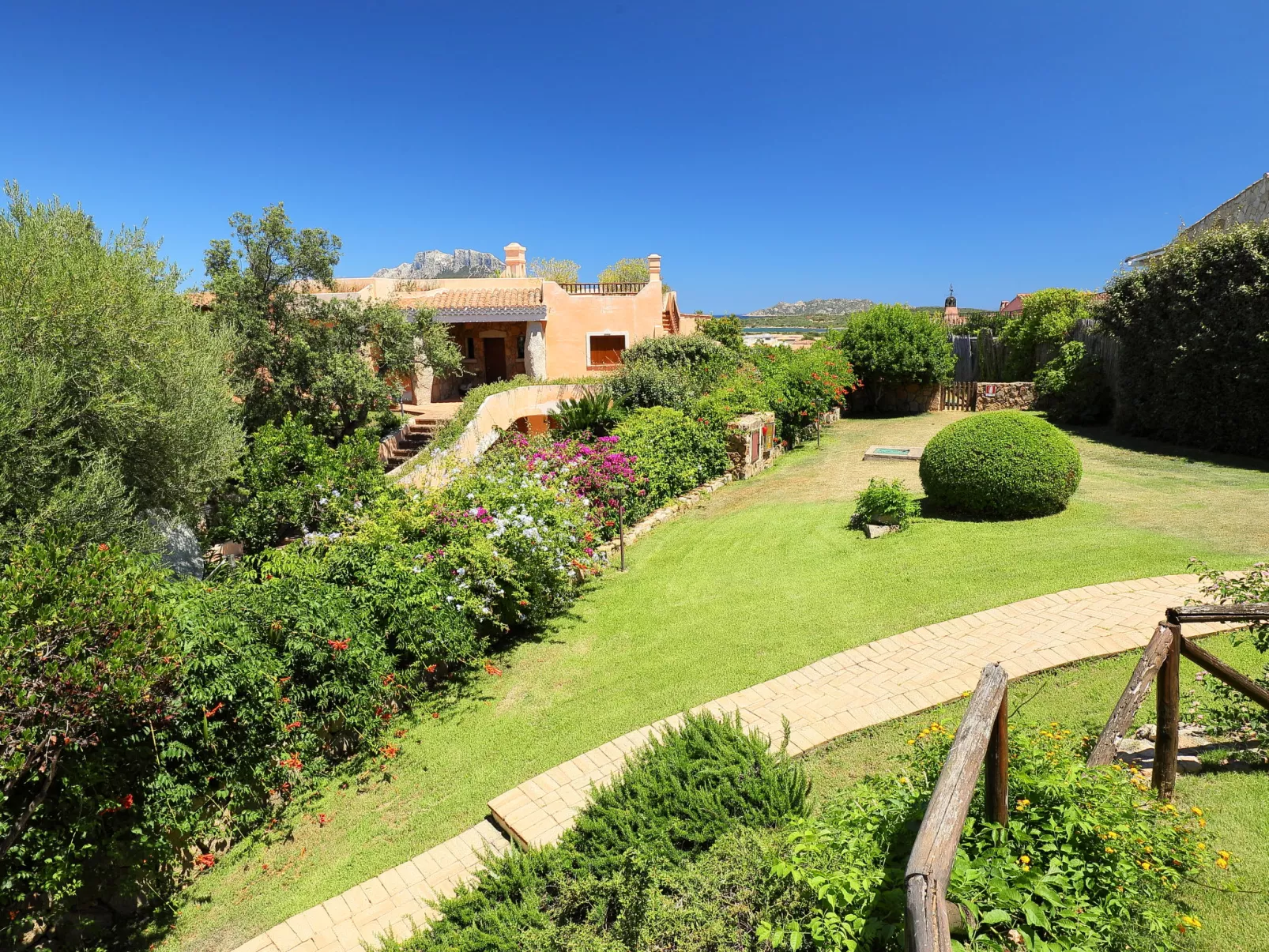 Dalia 19 - Vista Village-Outside
