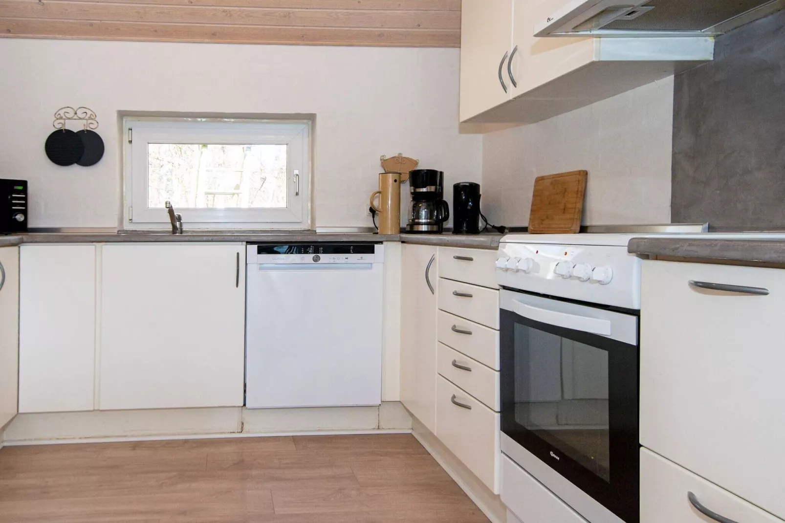 8 person holiday home in Glesborg-Indoor