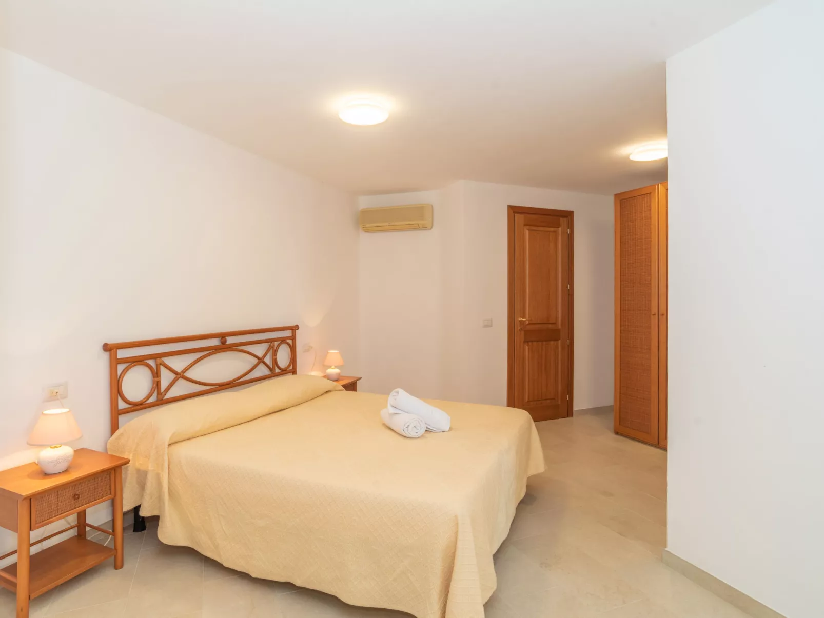 Corbezzolo 7 - Vista Village-Inside