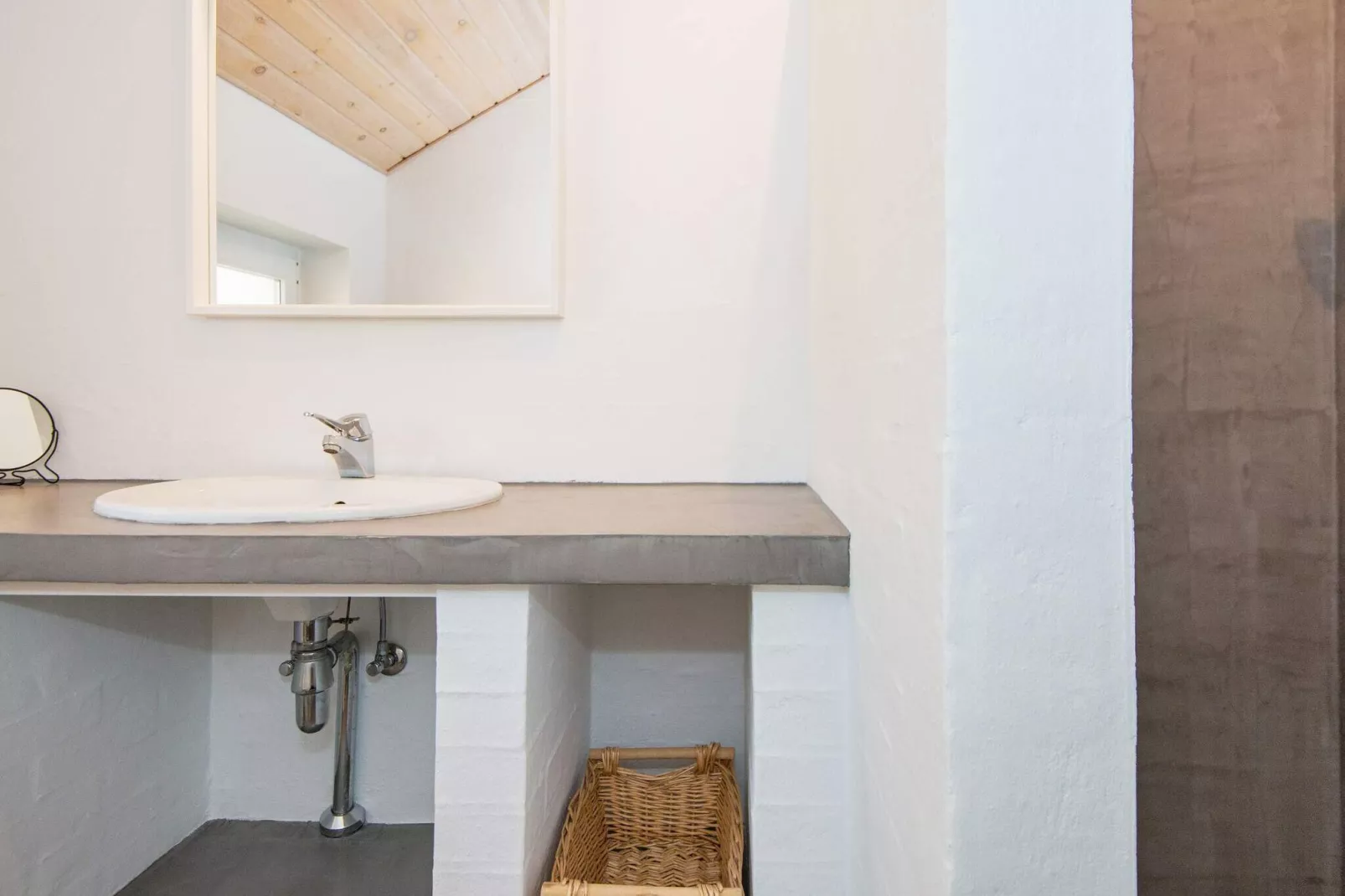 8 person holiday home in Glesborg-Indoor